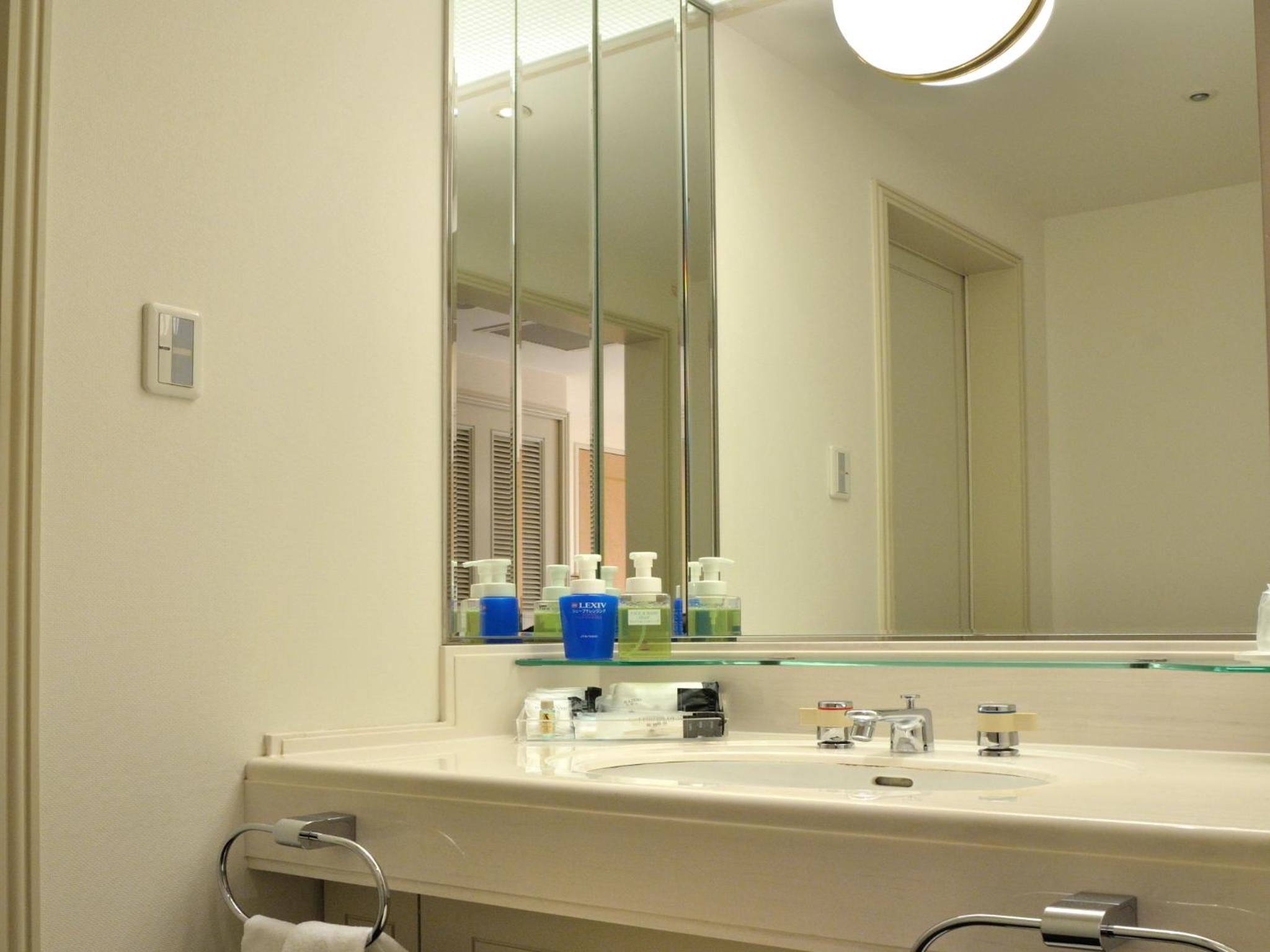 Standard Twin Room - Smoking - Photo 4