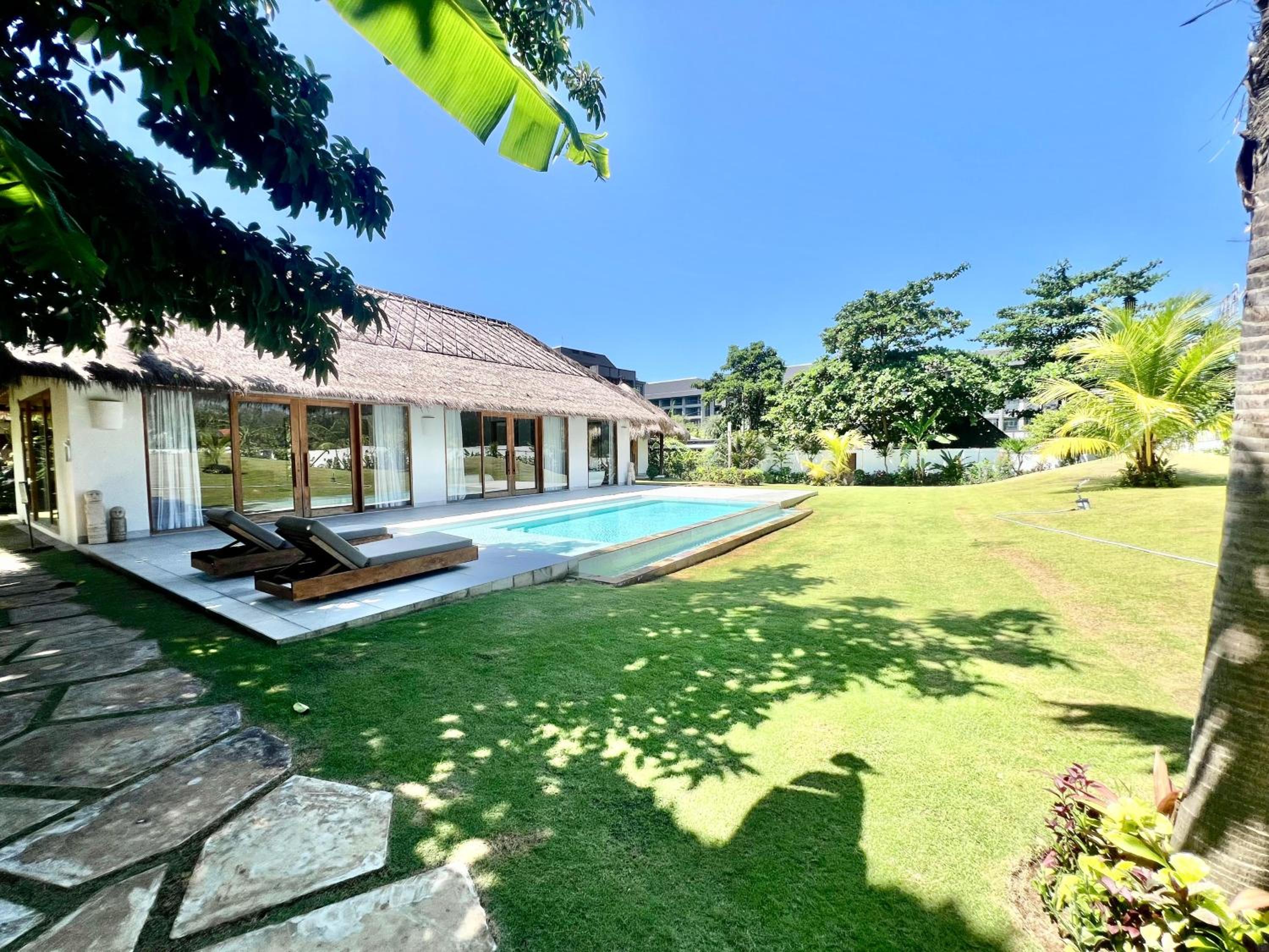 Villa photo 3