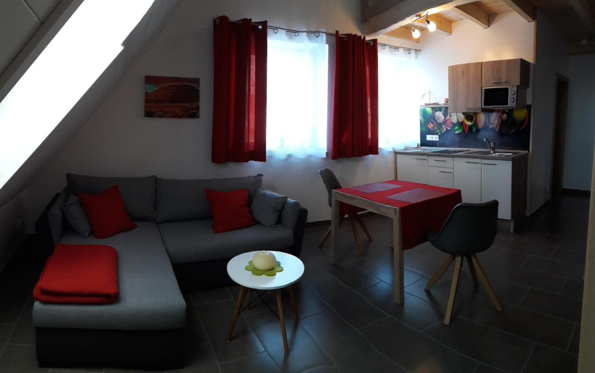 Deluxe Apartment photo 3