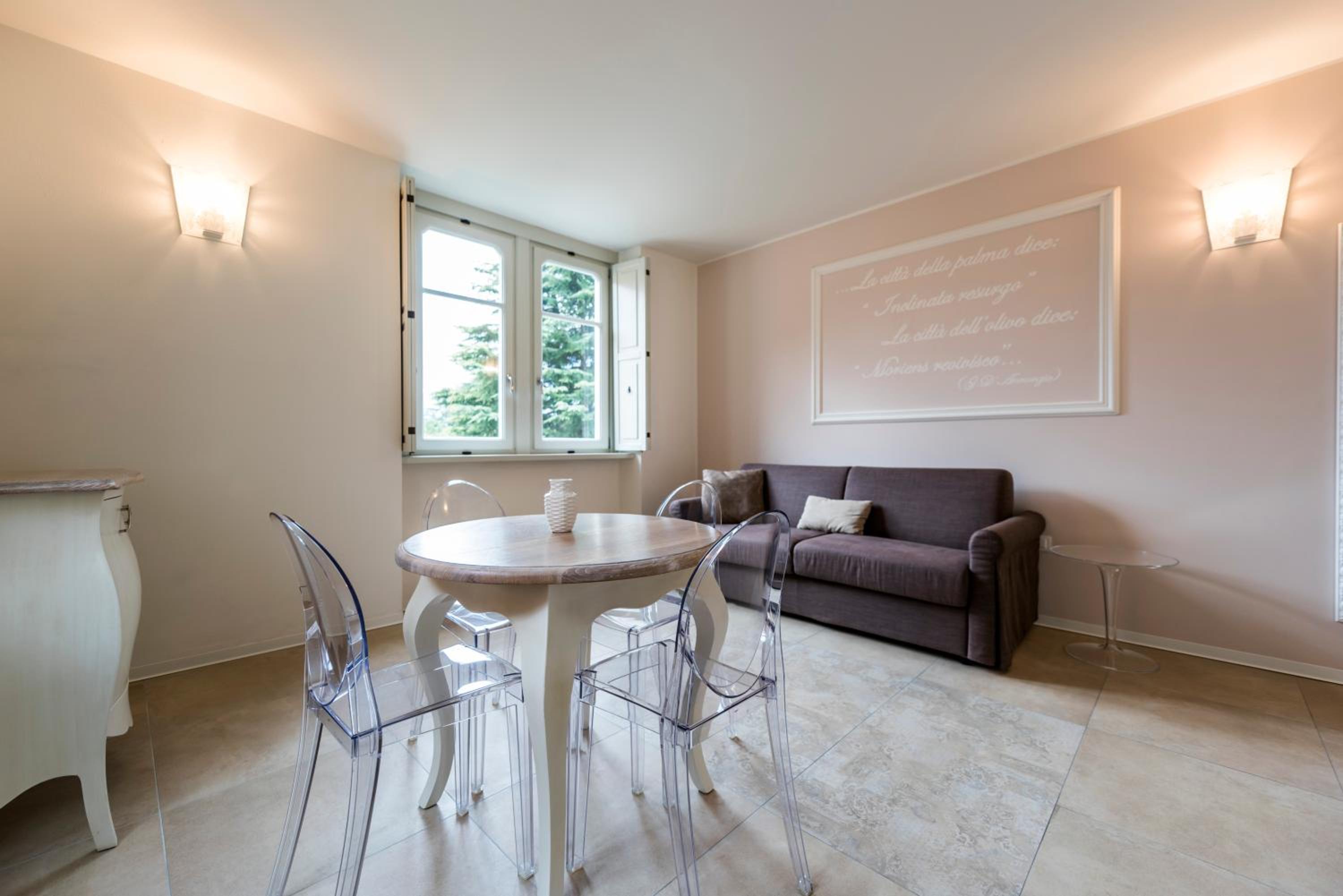 Suite Apartment