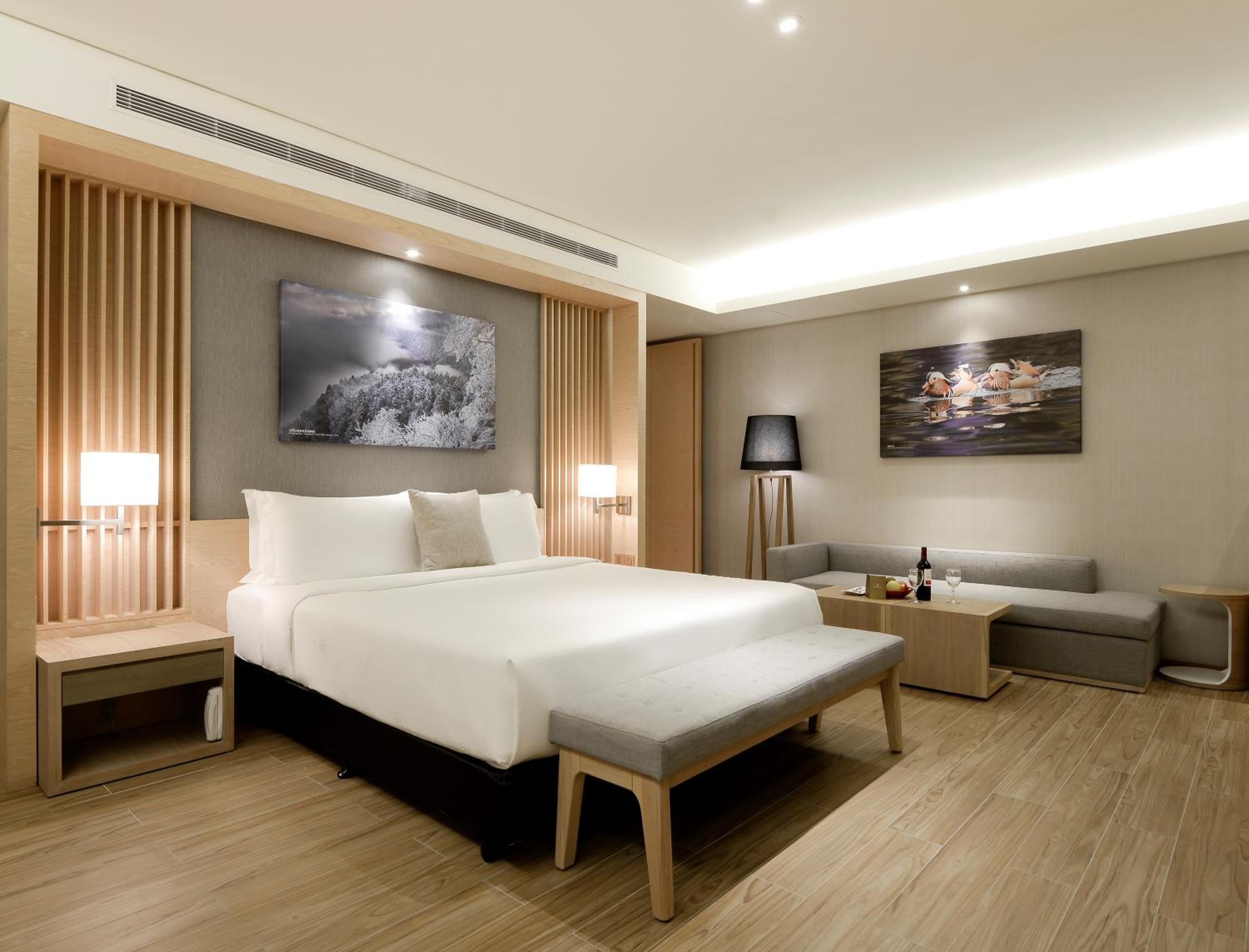 Large Double Room