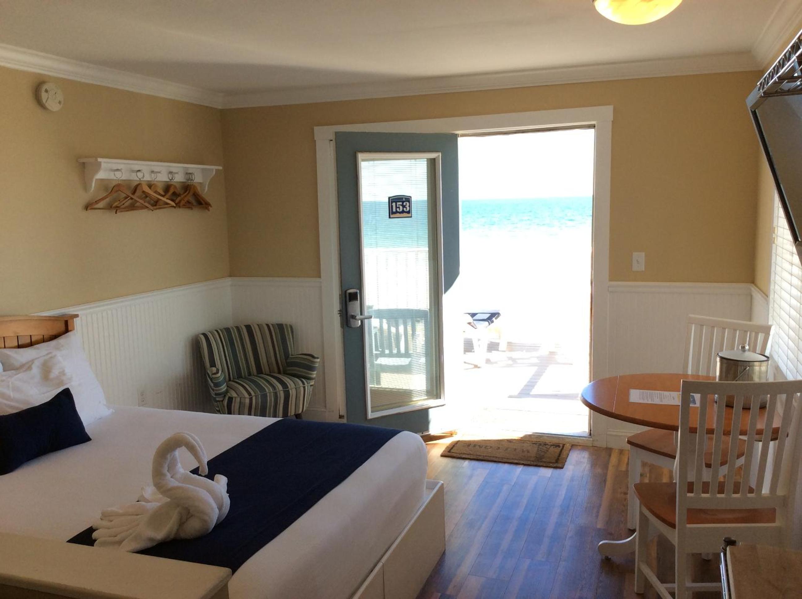 Queen Room with Balcony