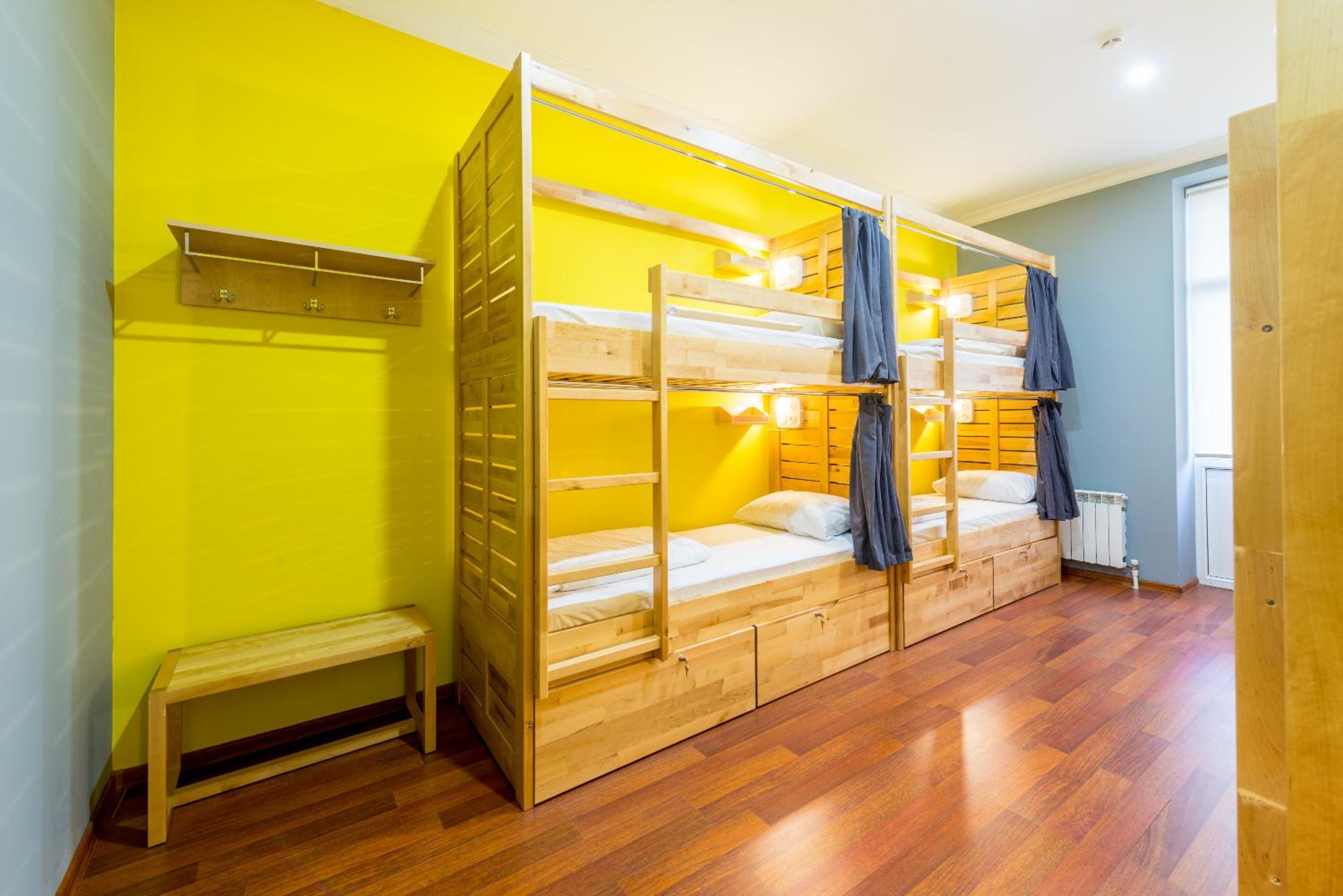 Bed in 6-Bed Female Dormitory Room photo 1