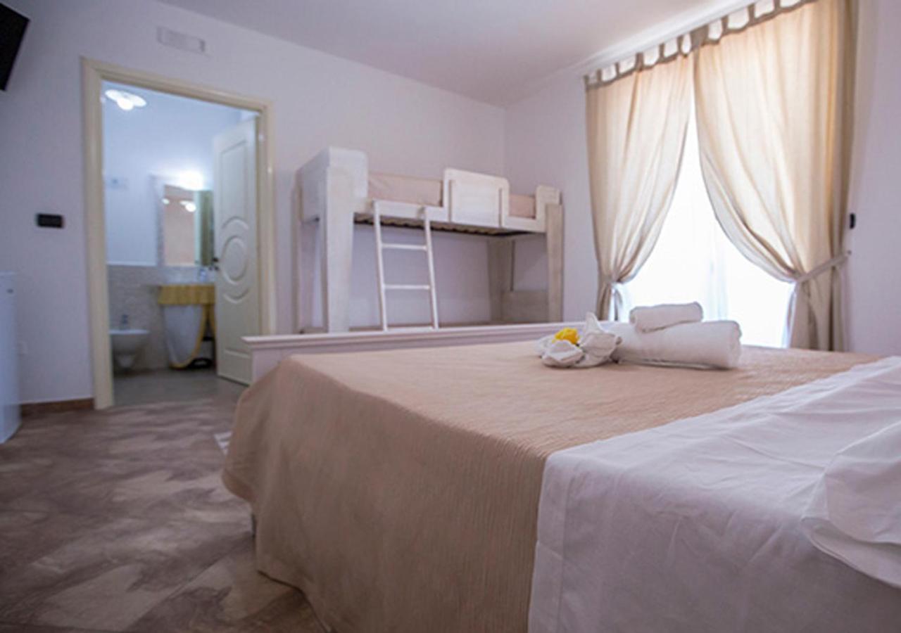 Quadruple Room - Photo 4
