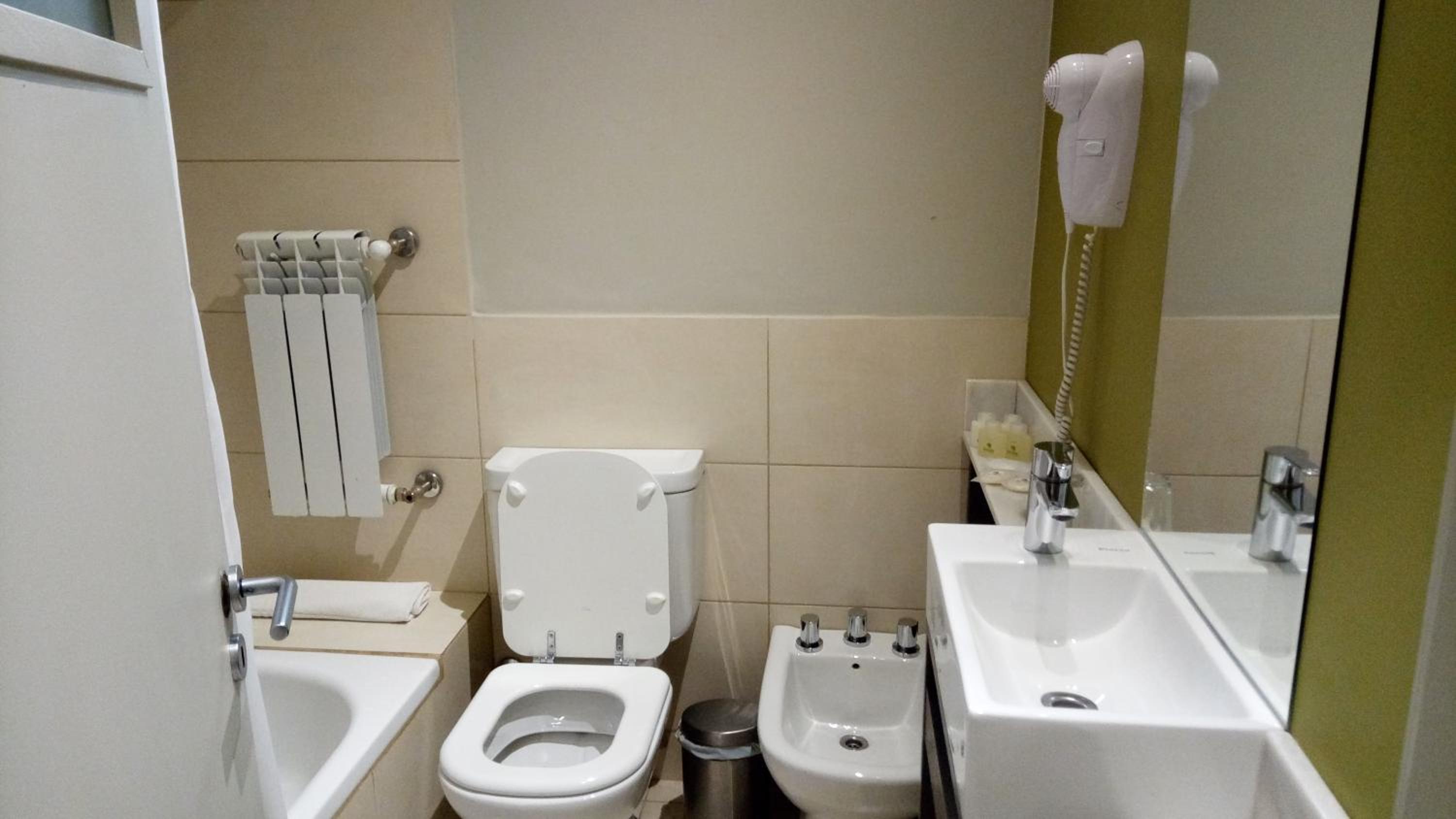 Superior Triple Room photo 2