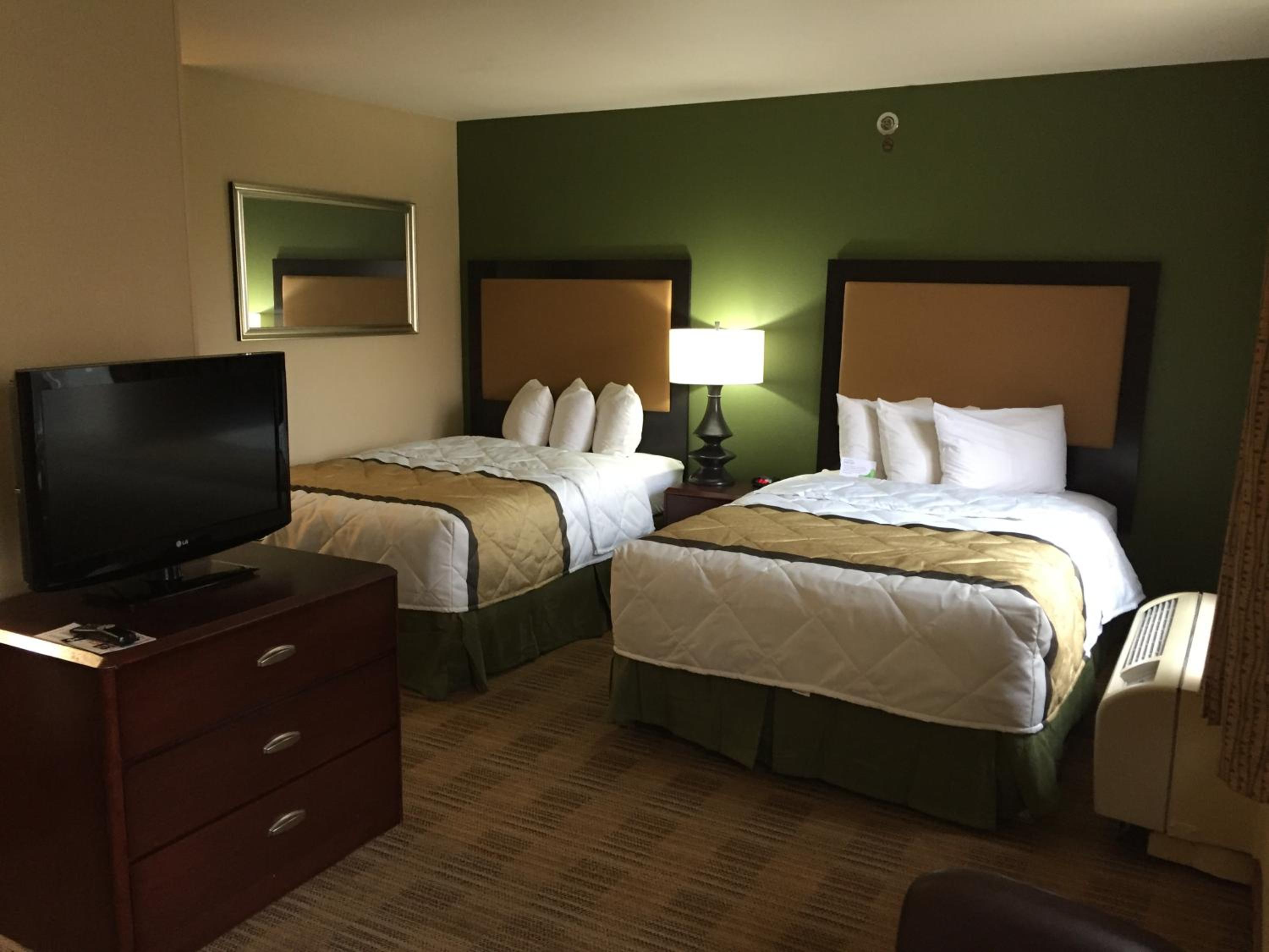 One Bedroom Suite with 2 Double Beds - Non-Smoking - Photo 1