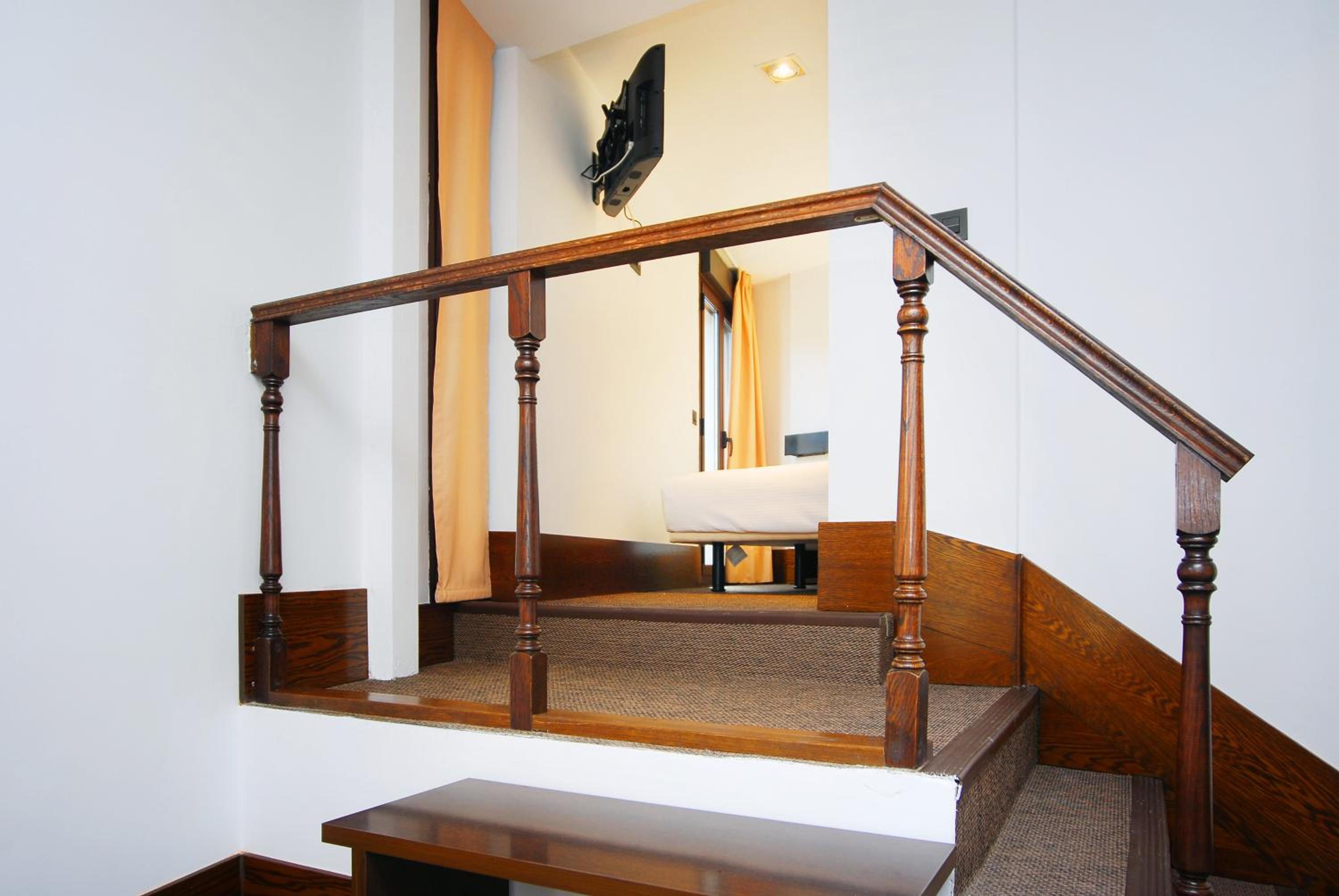 Twin Room with Extra Bed photo 3