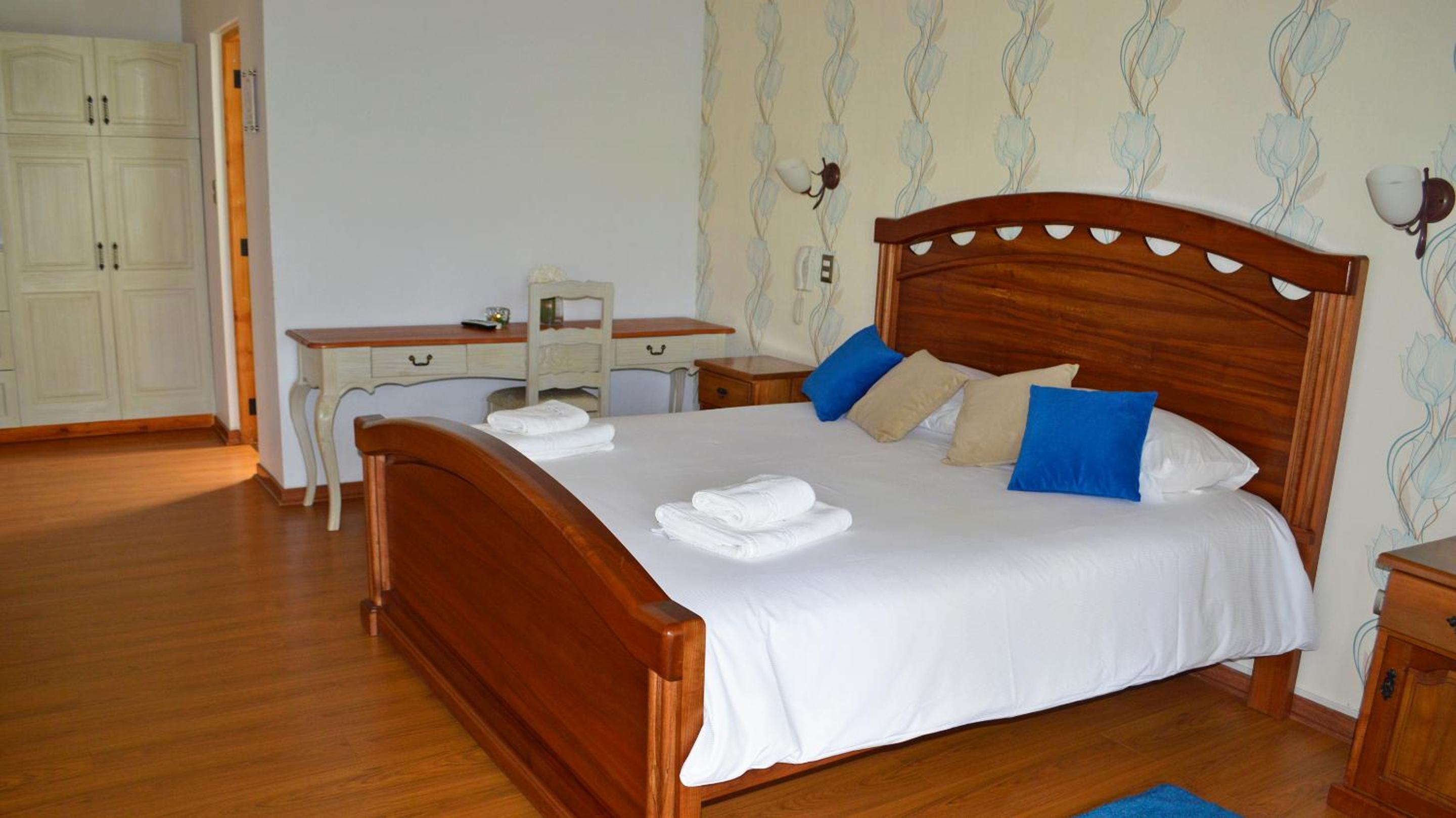 Large Double Room