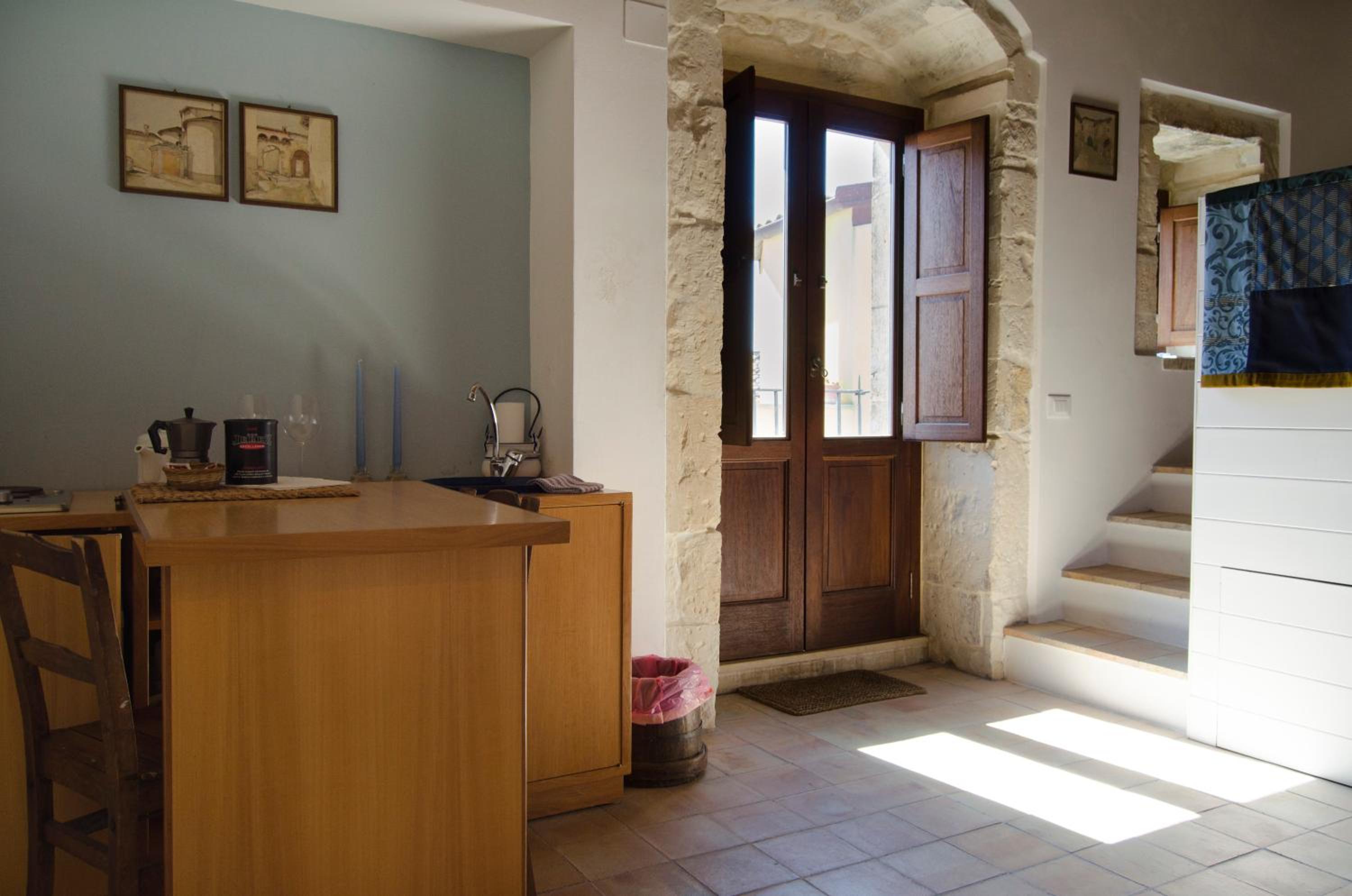 One-Bedroom House photo 3
