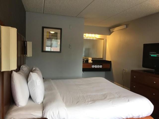 Superior King Room - Photo 3