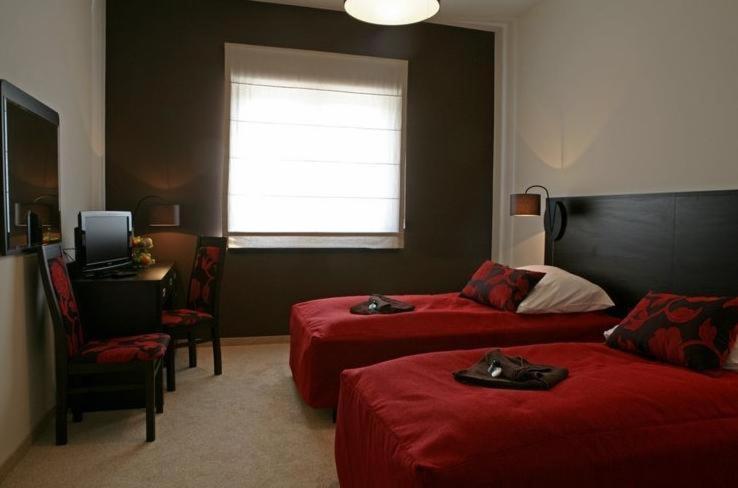 Family Room photo 2