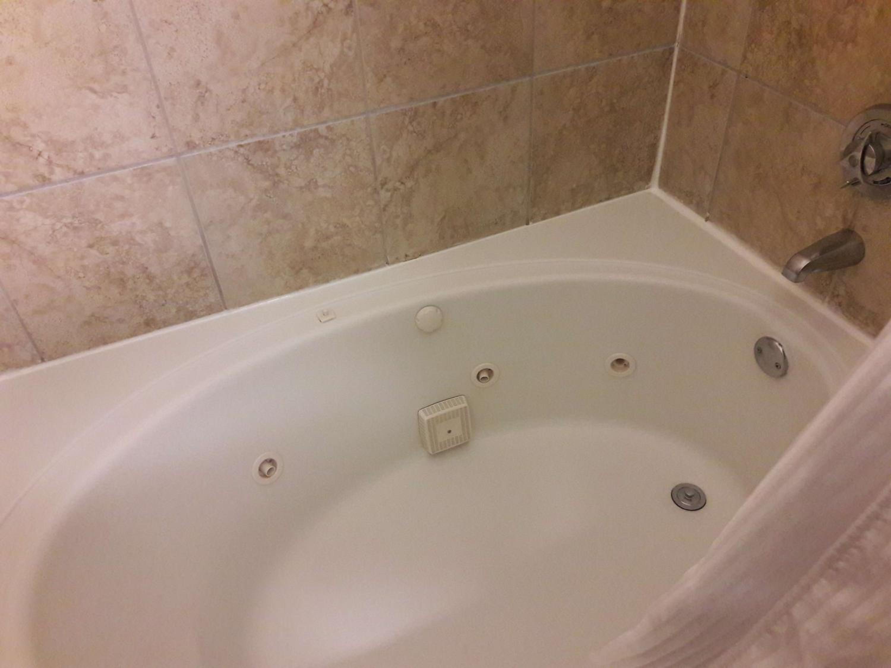 King Suite with Spa Bath with Sofa Bed - Non-smoking - Photo 1