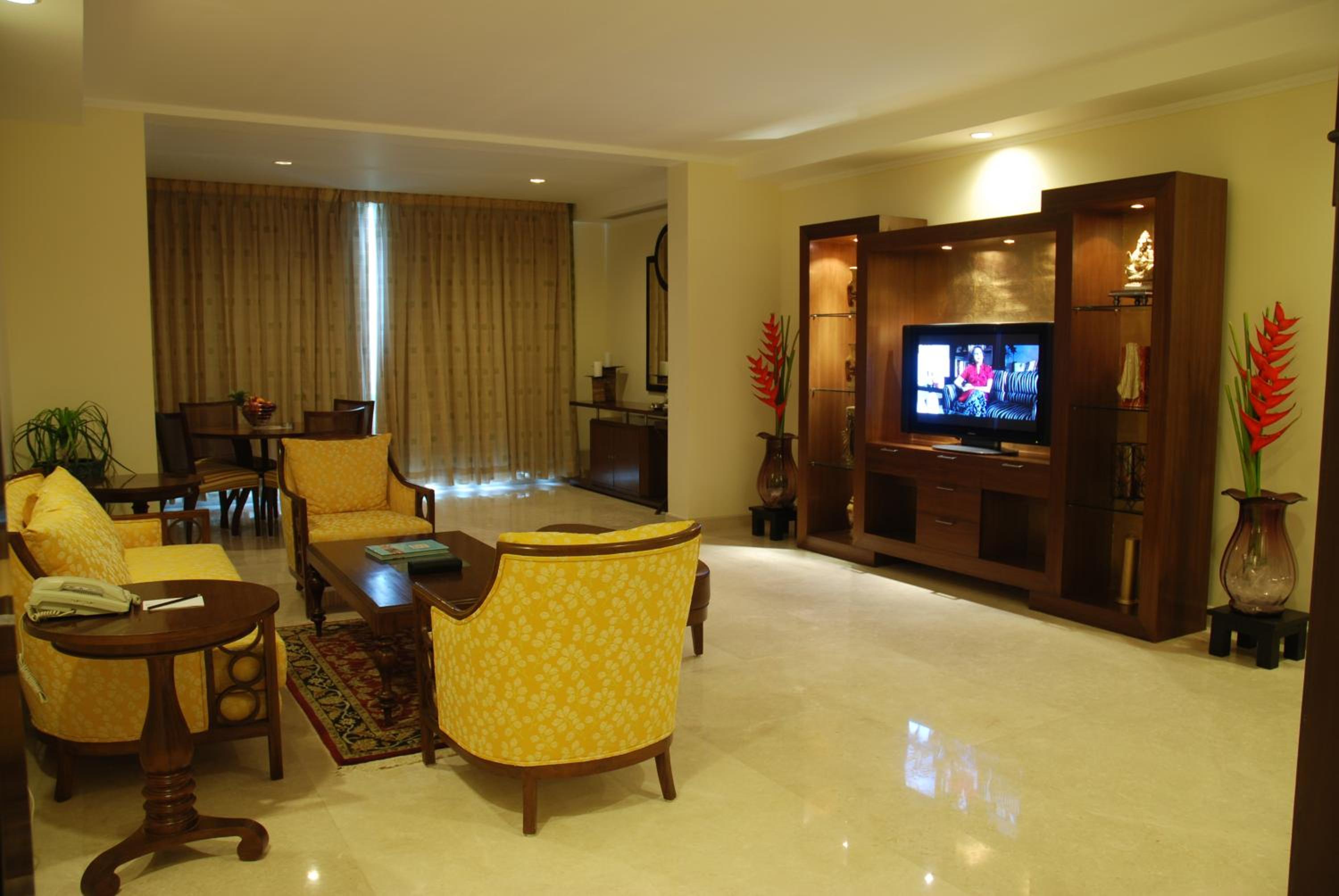 Presidential Suite Ground Floor With Complimentary Airport Transfers