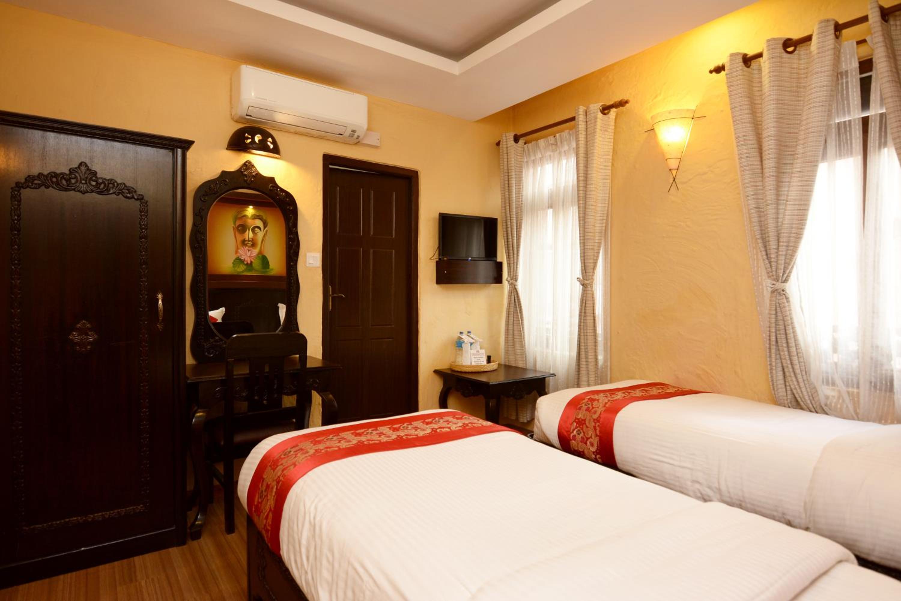 Deluxe Twin Room photo 3