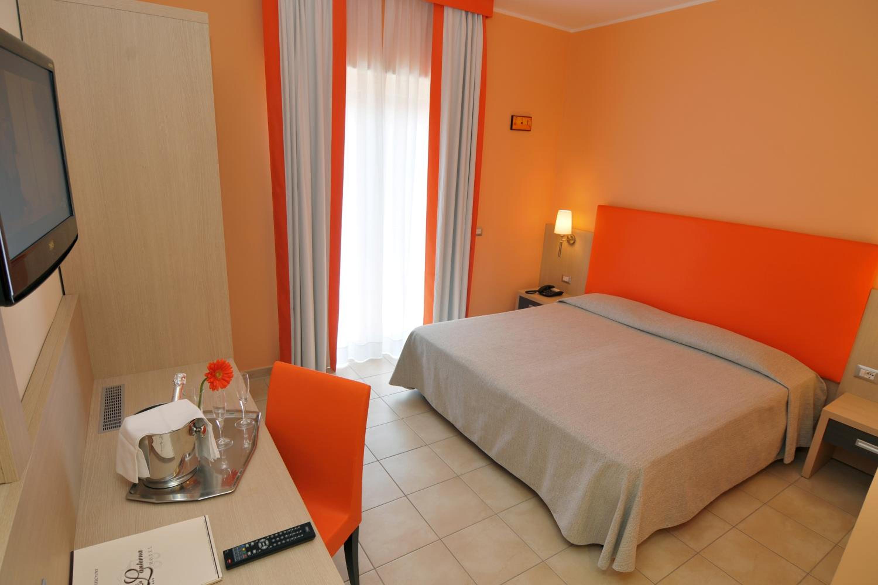 Double or Twin Room - Photo 1