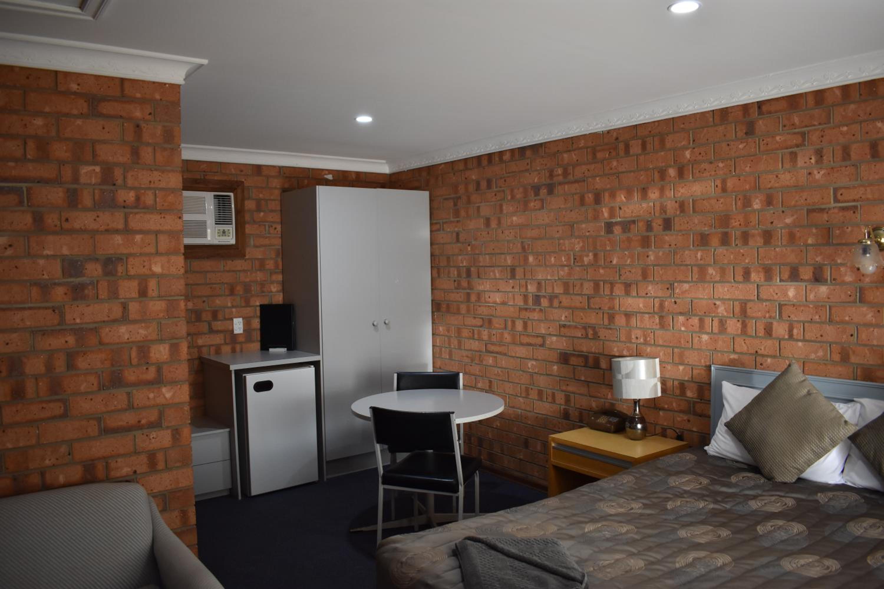 Standard Queen Room - Photo 4