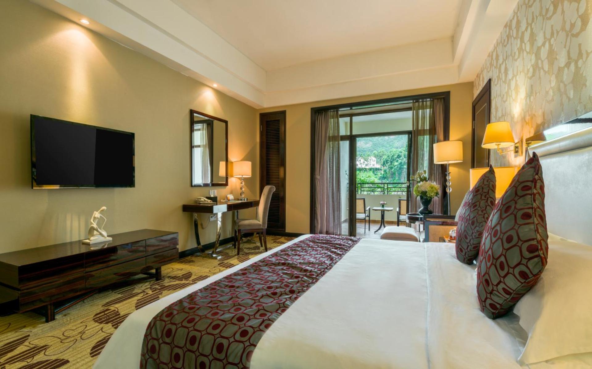Deluxe Double Room with Mountain View photo 3