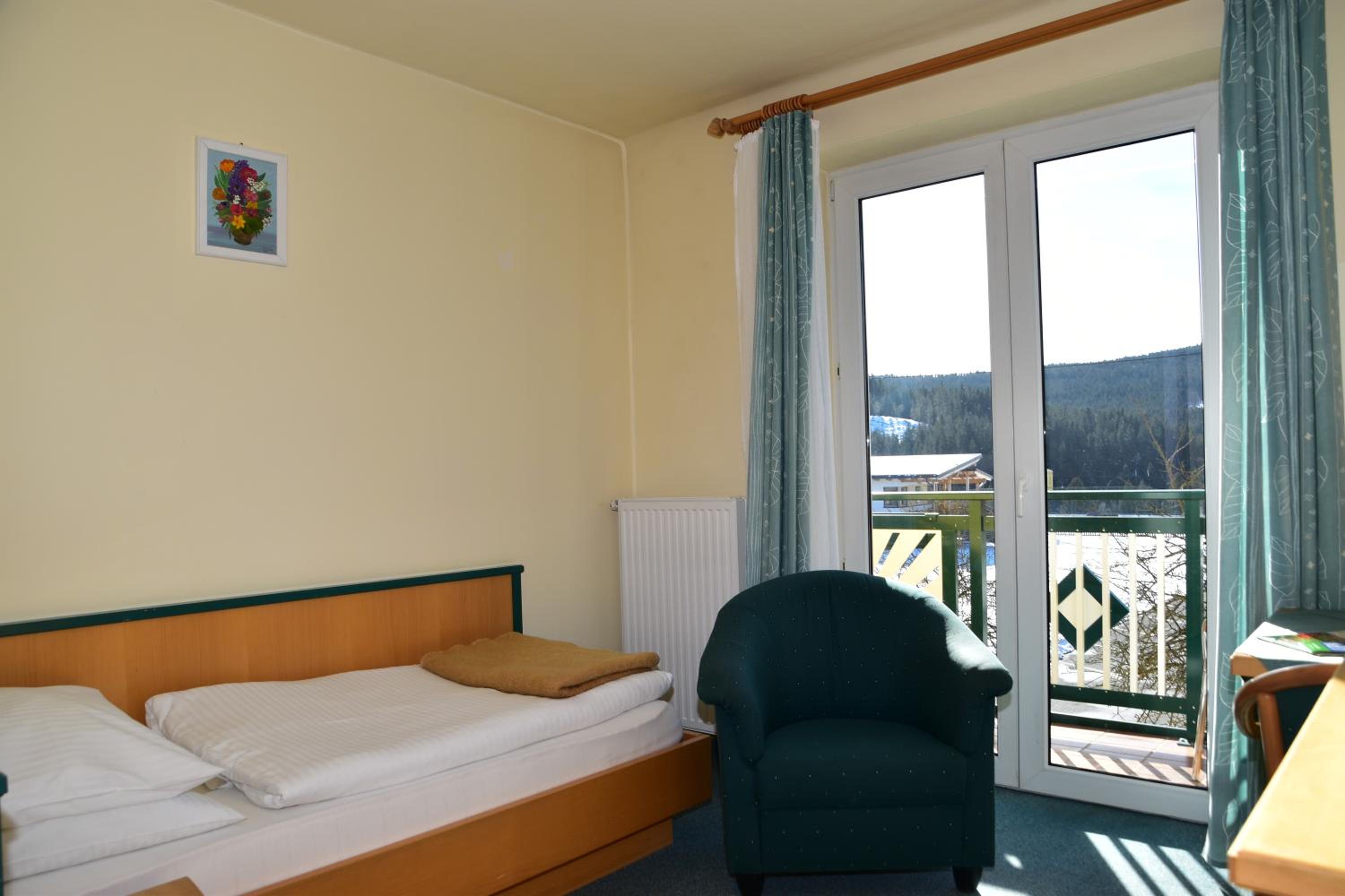 Single Room with Balcony photo 2