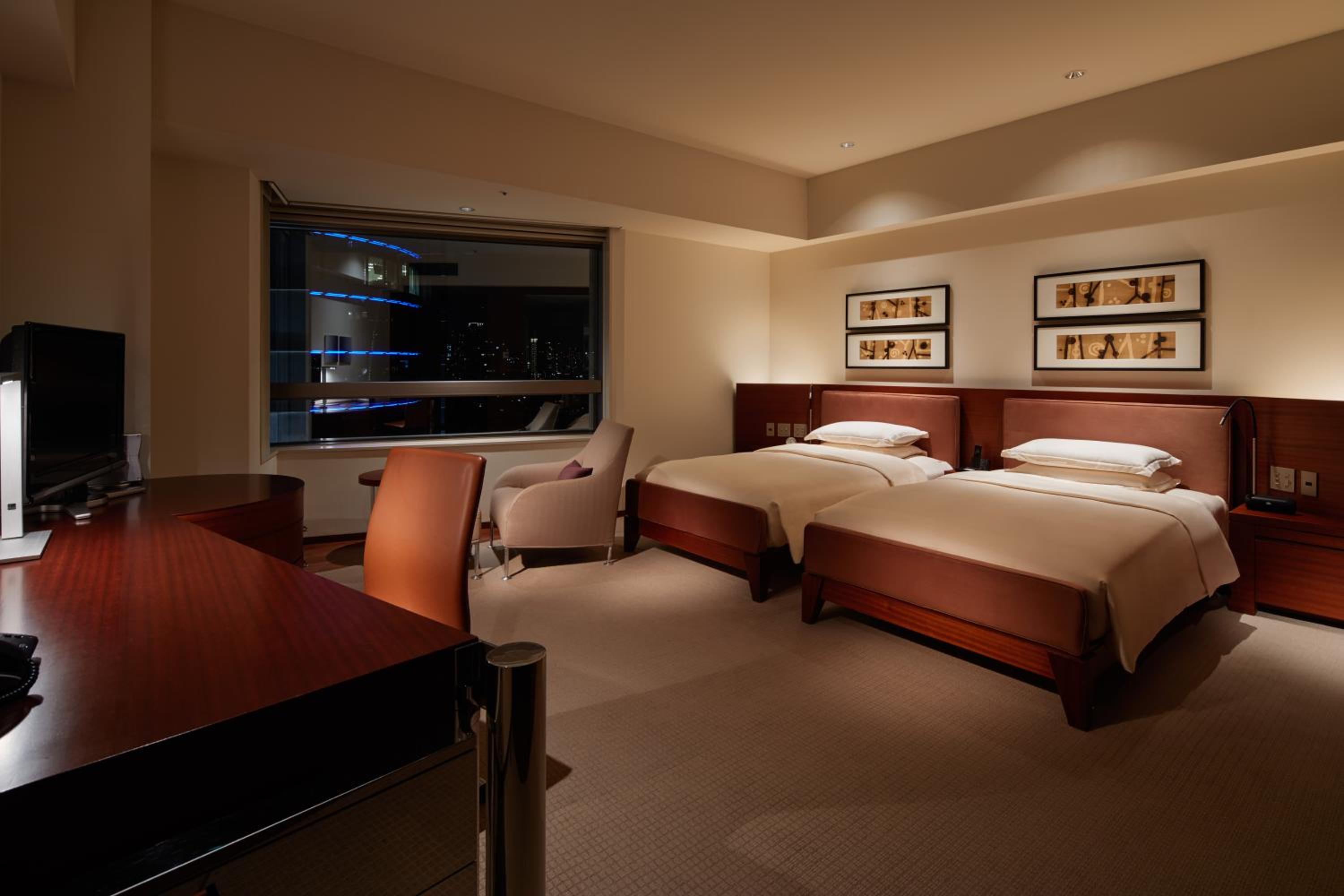 Deluxe Twin Room - Photo 8