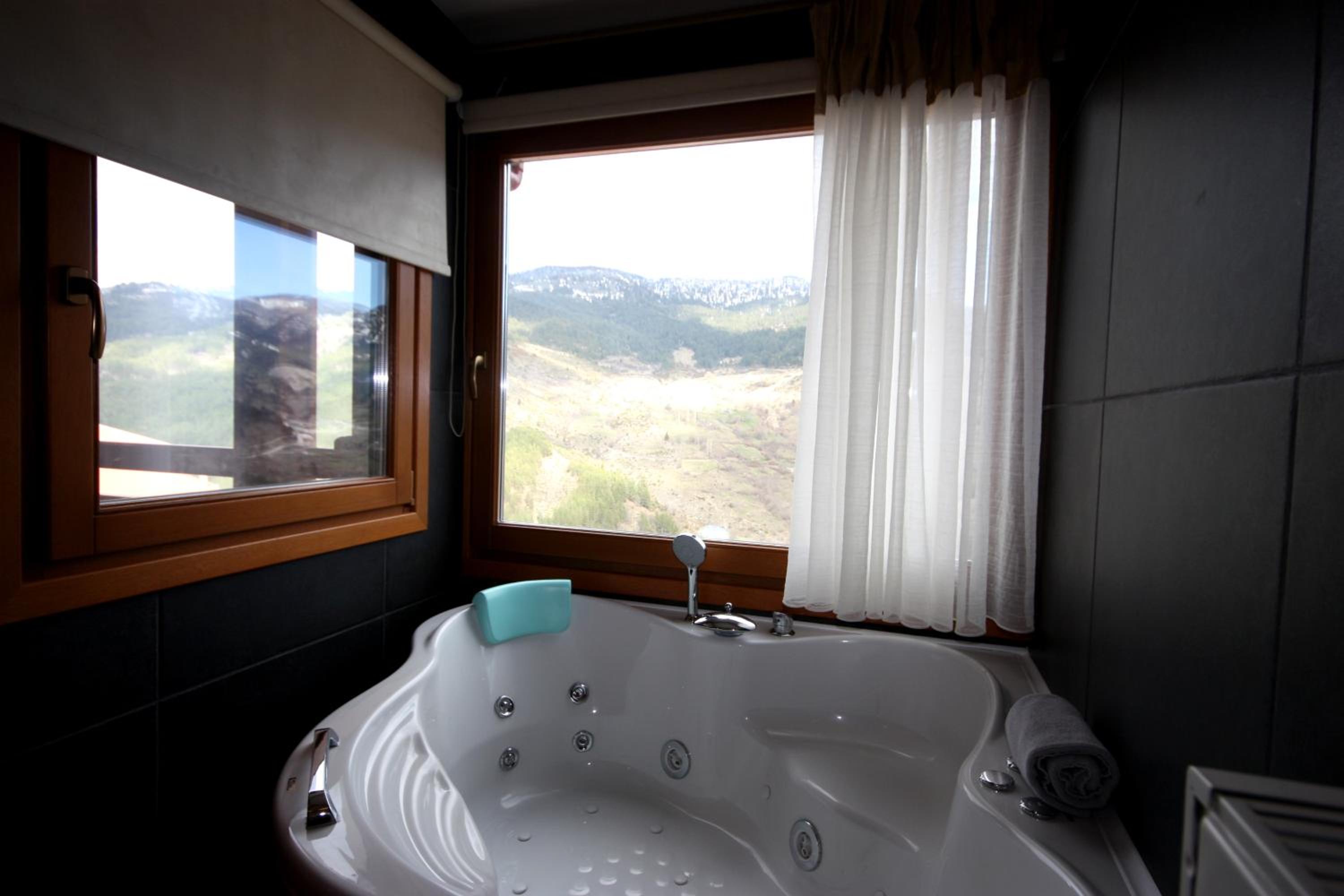 Junior Spa Suite photo 3