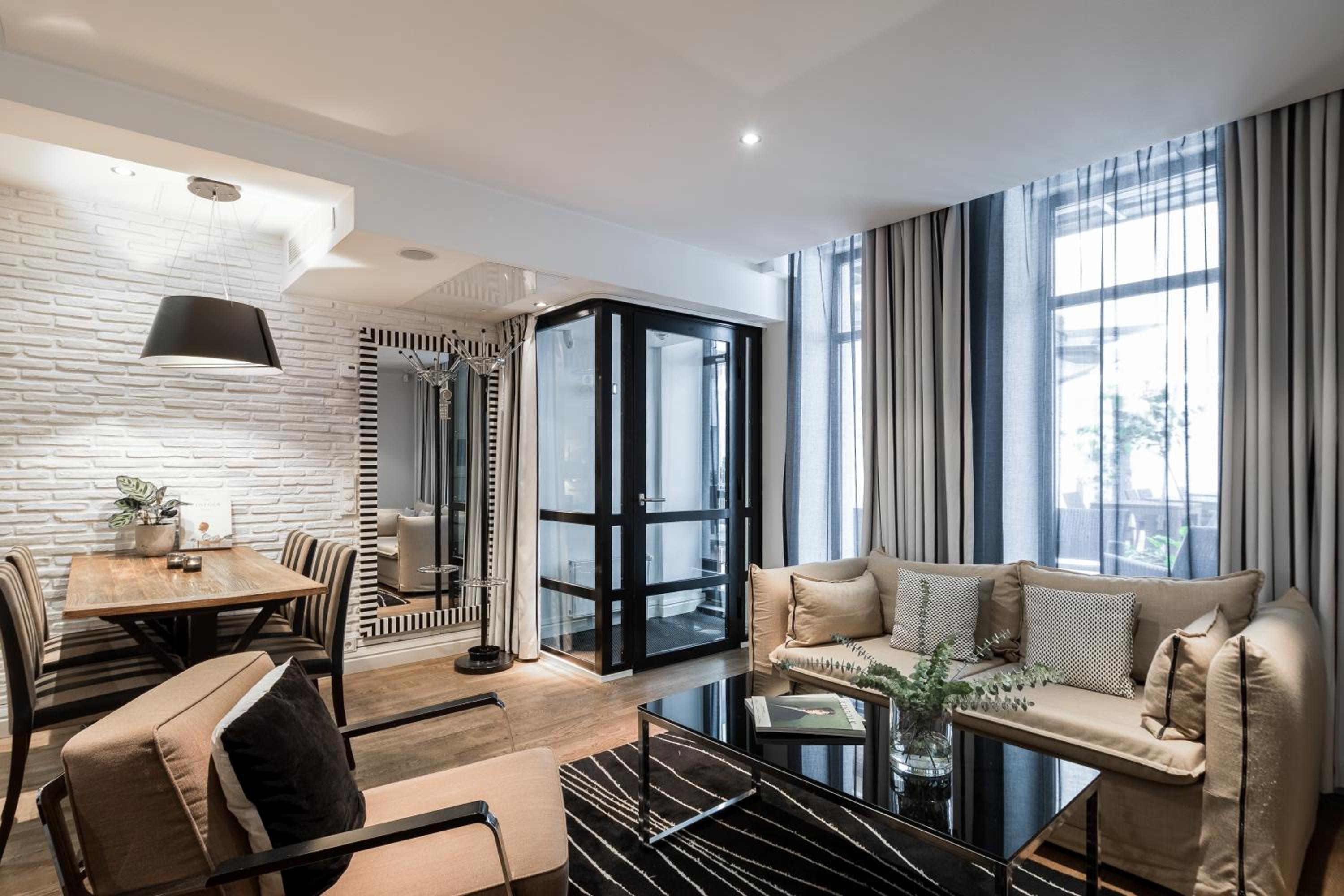 Lux Double or Twin Room - Photo 4