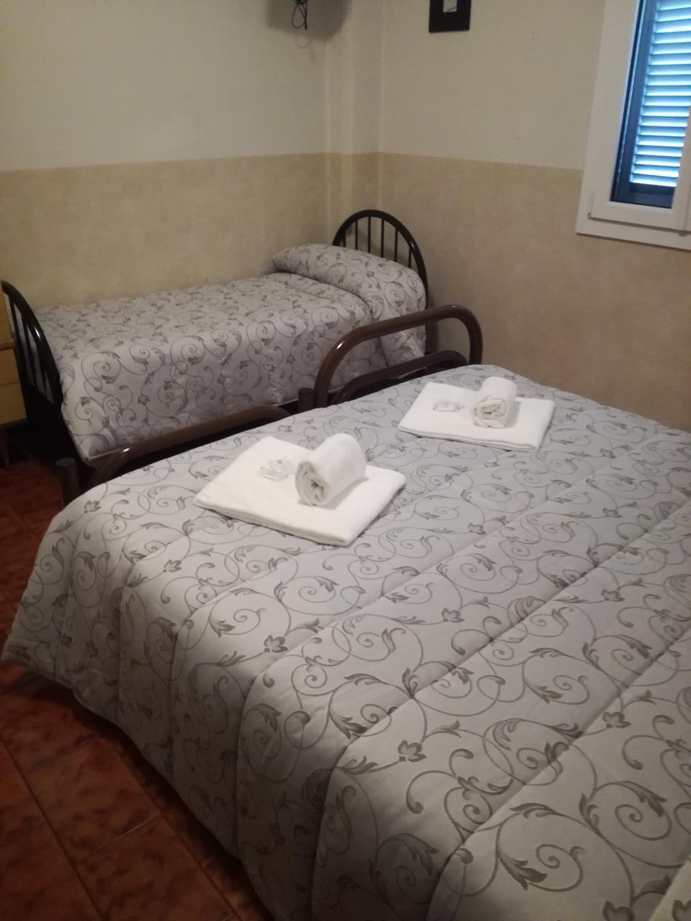 Triple Room - Photo 1