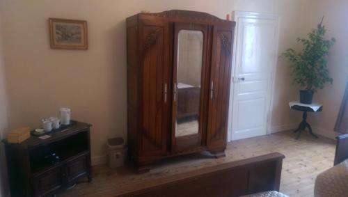 Large Twin Room - Photo 1