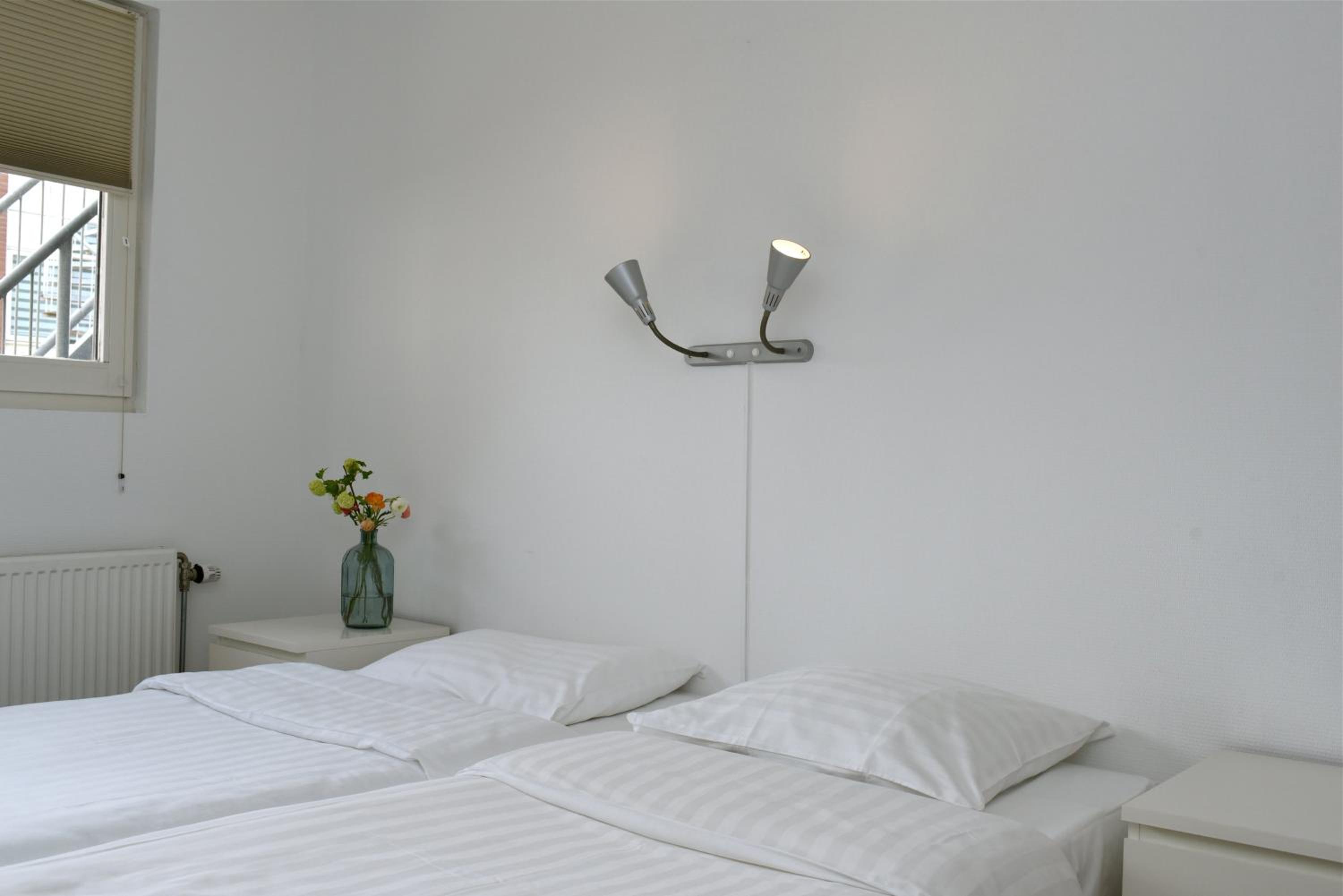 Two-Bedroom Apartment (6 Adults) (B) photo 3