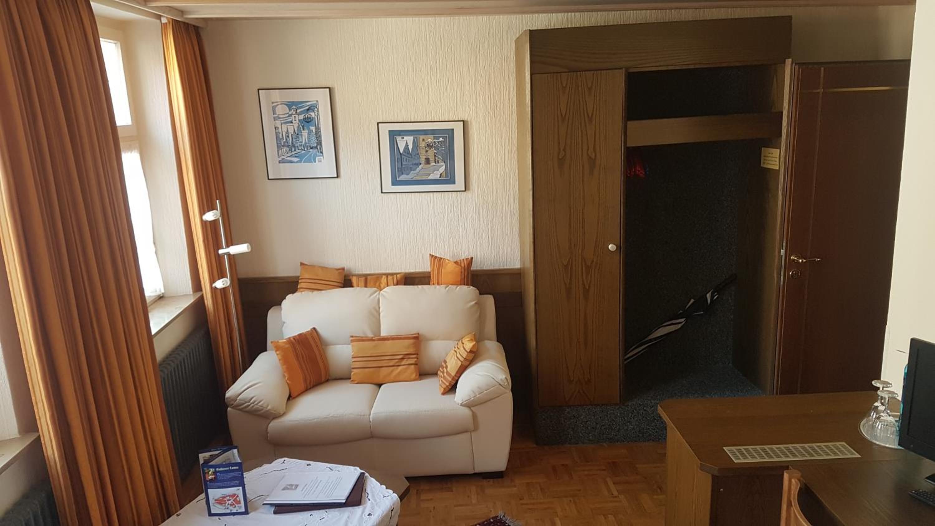 Standard Double Room - Photo 1