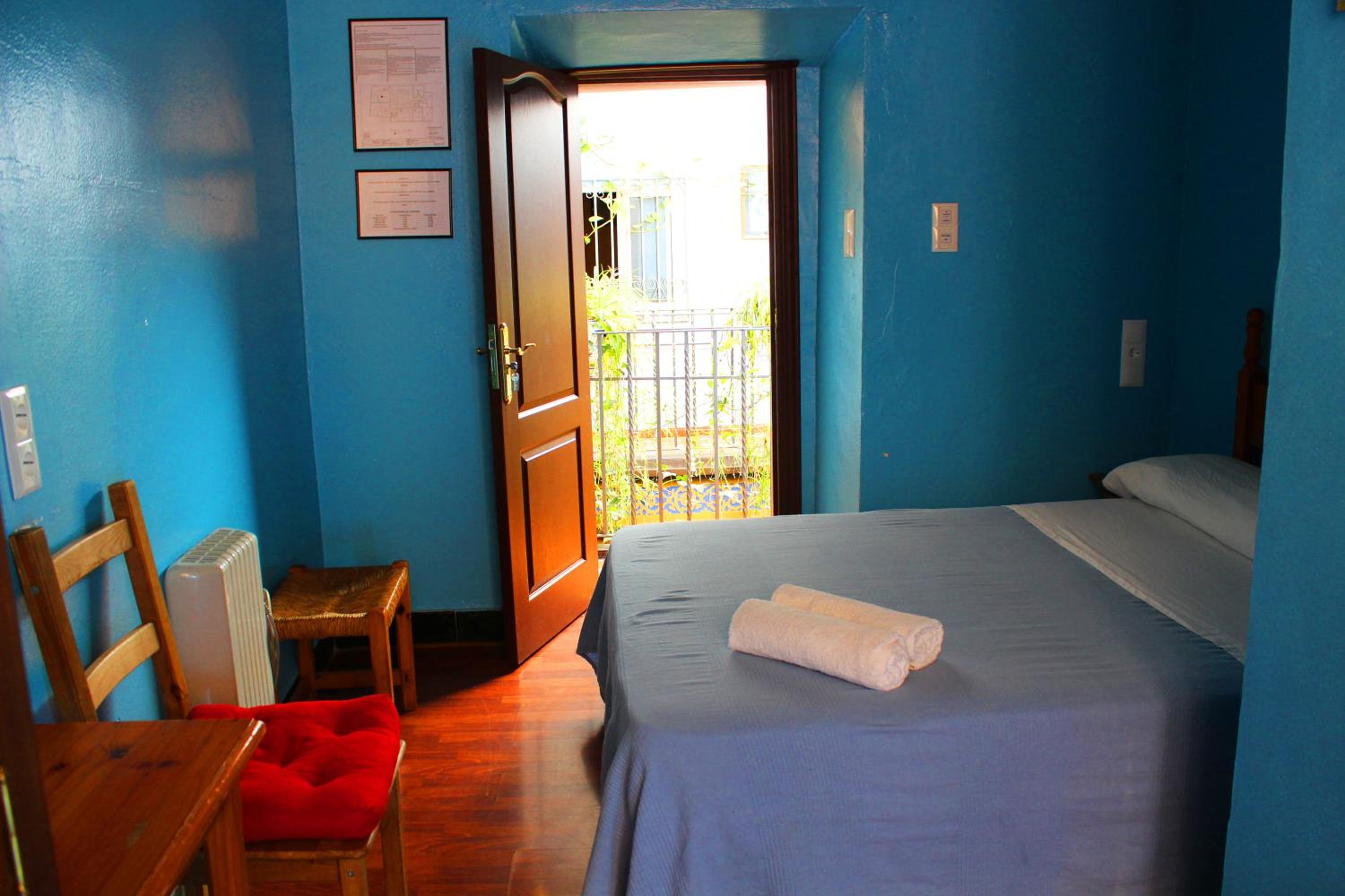 Habitación Doble con Baño Privado