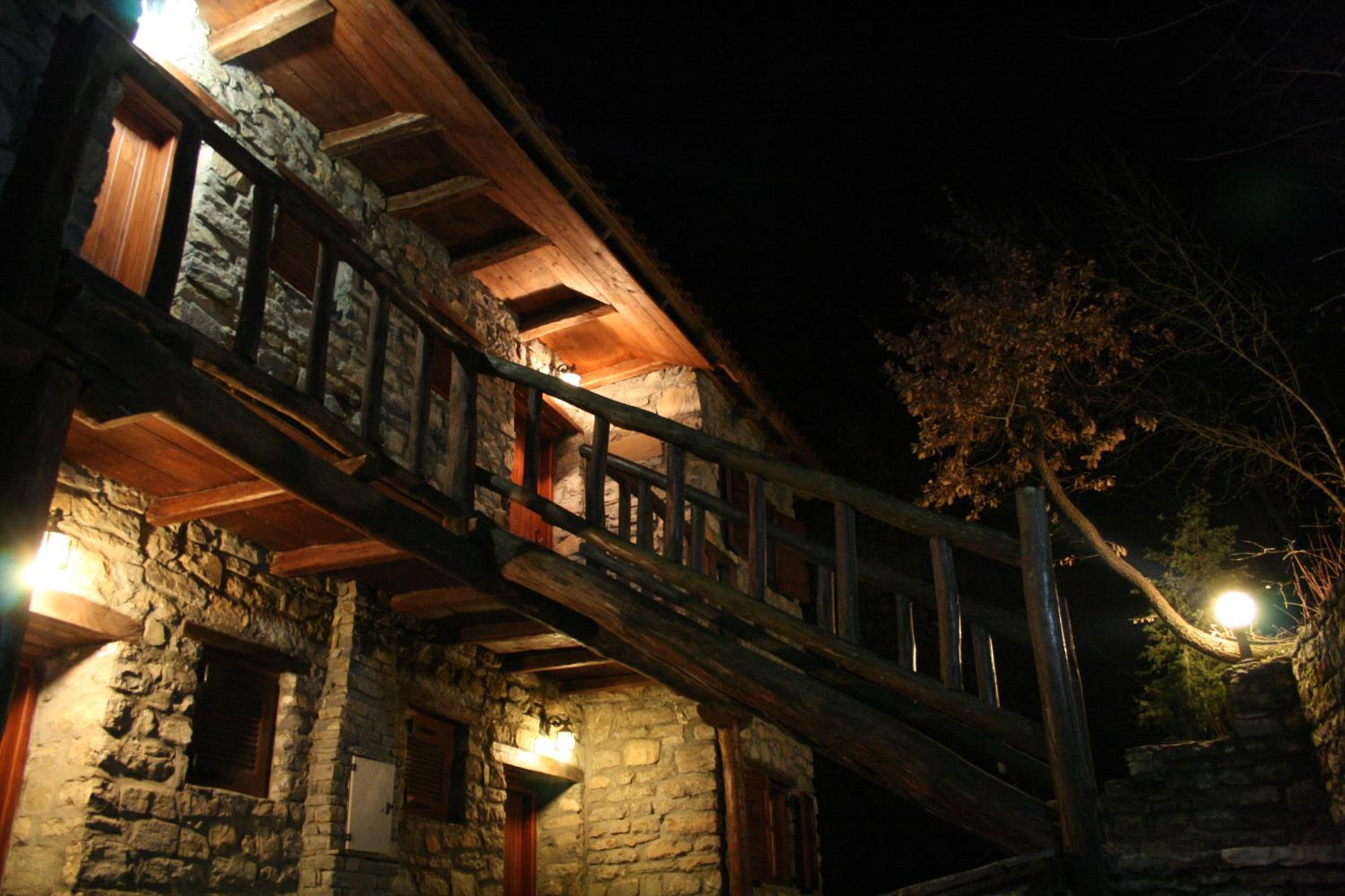 Suite with Panoramic View - Photo 17