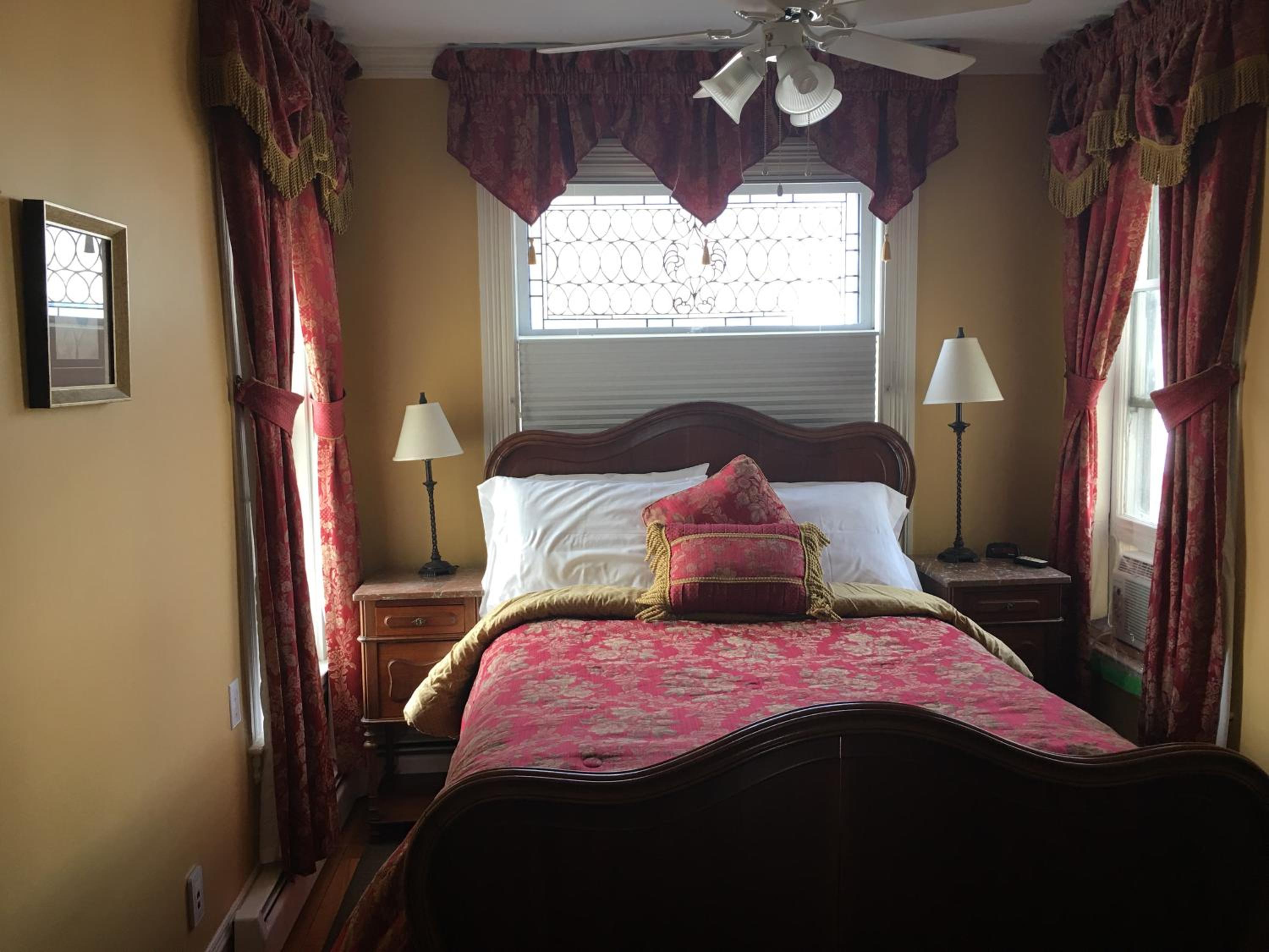 Double Room with Private External Bathroom