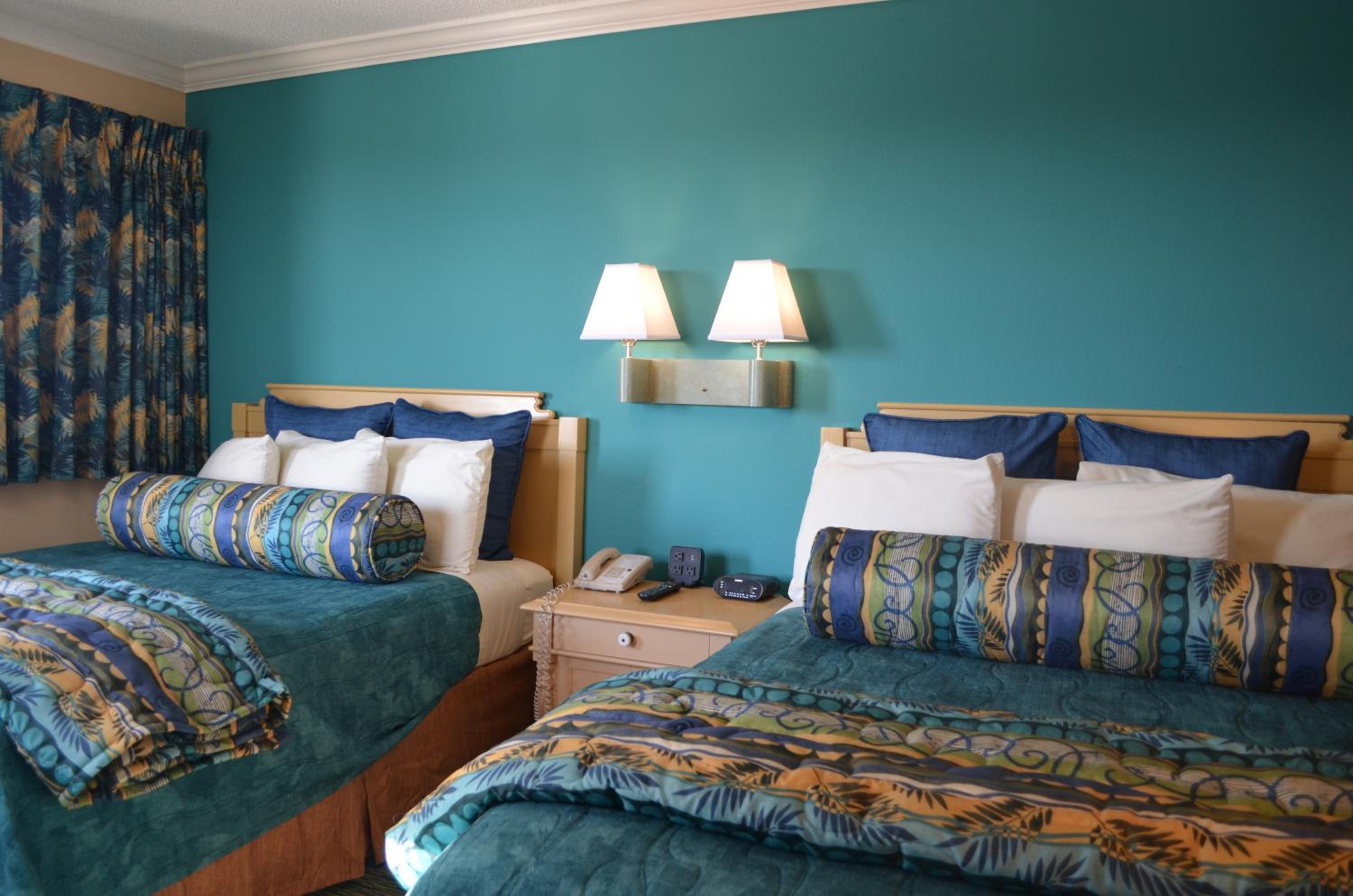 One-Bedroom Suite with Ocean View - Non-Smoking - Photo 5