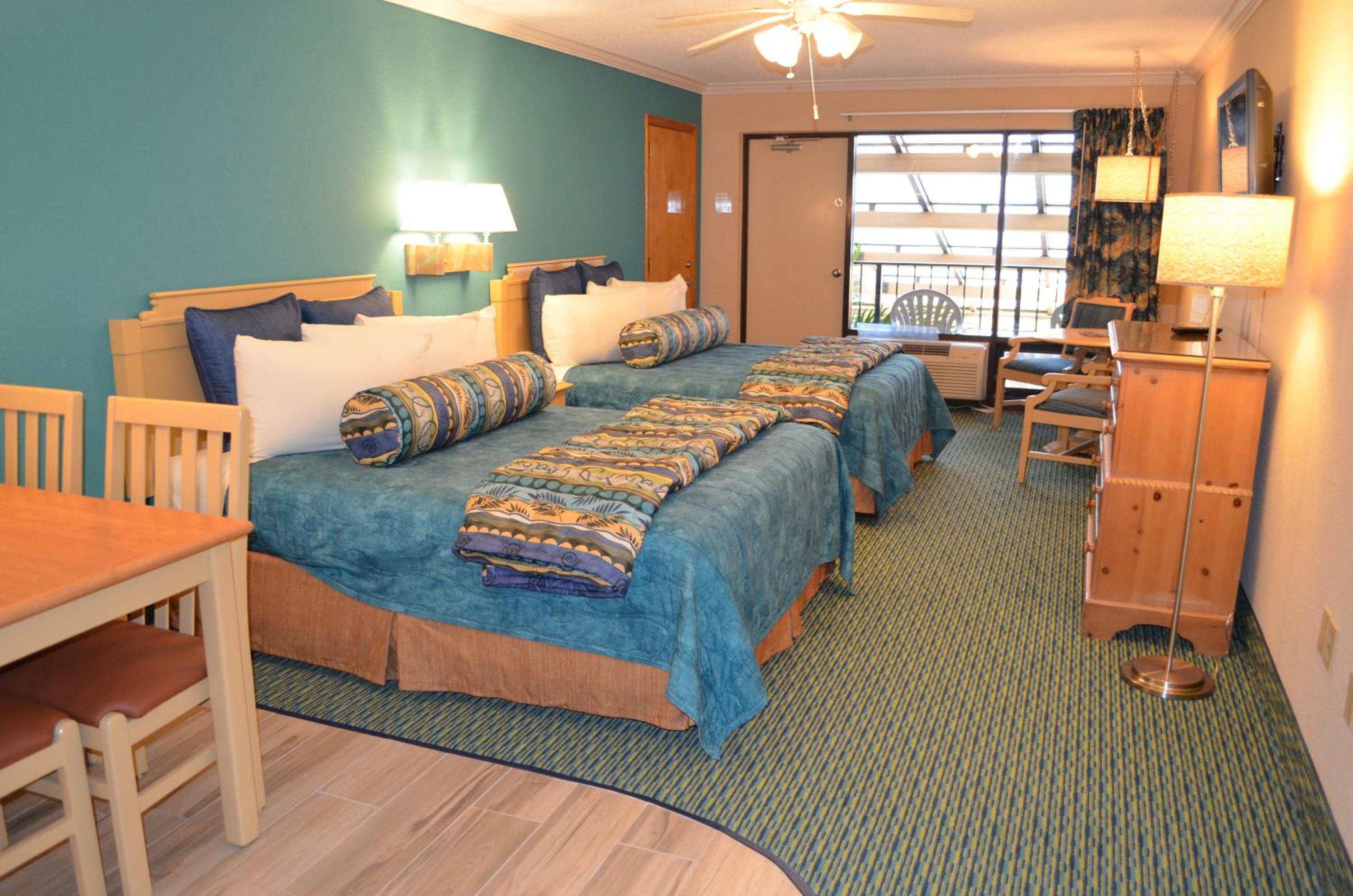 Queen Room with Two Queen Beds - Indoor Pool View - Photo 2
