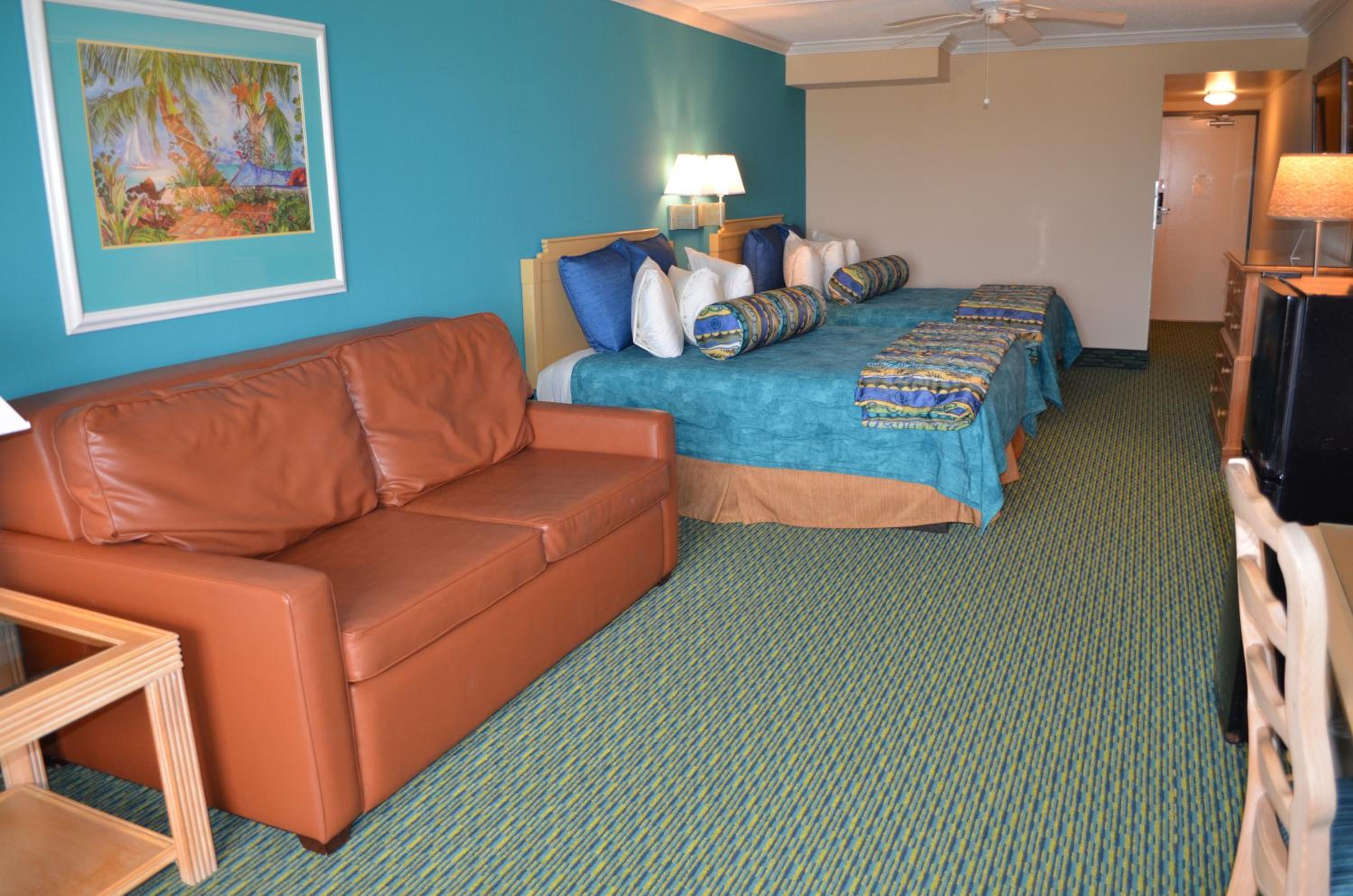 Deluxe Queen Room with Oceanfront View - Non-Smoking - Photo 3