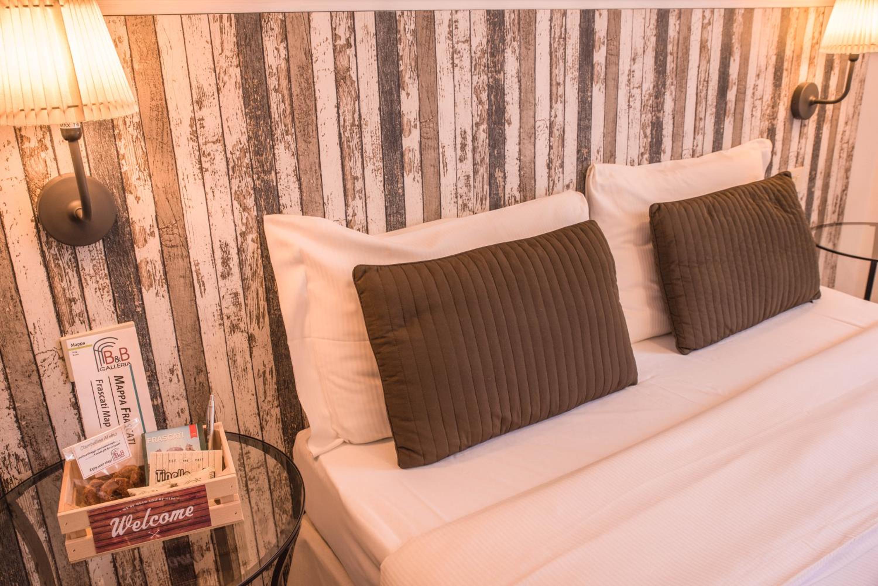 Double or Twin Room photo 3