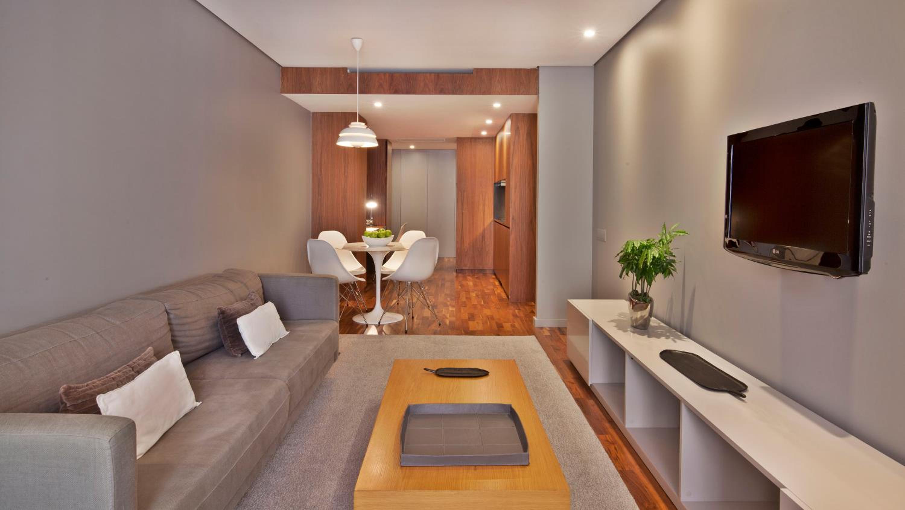 Premium Suite With Two Bedrooms - Photo 19