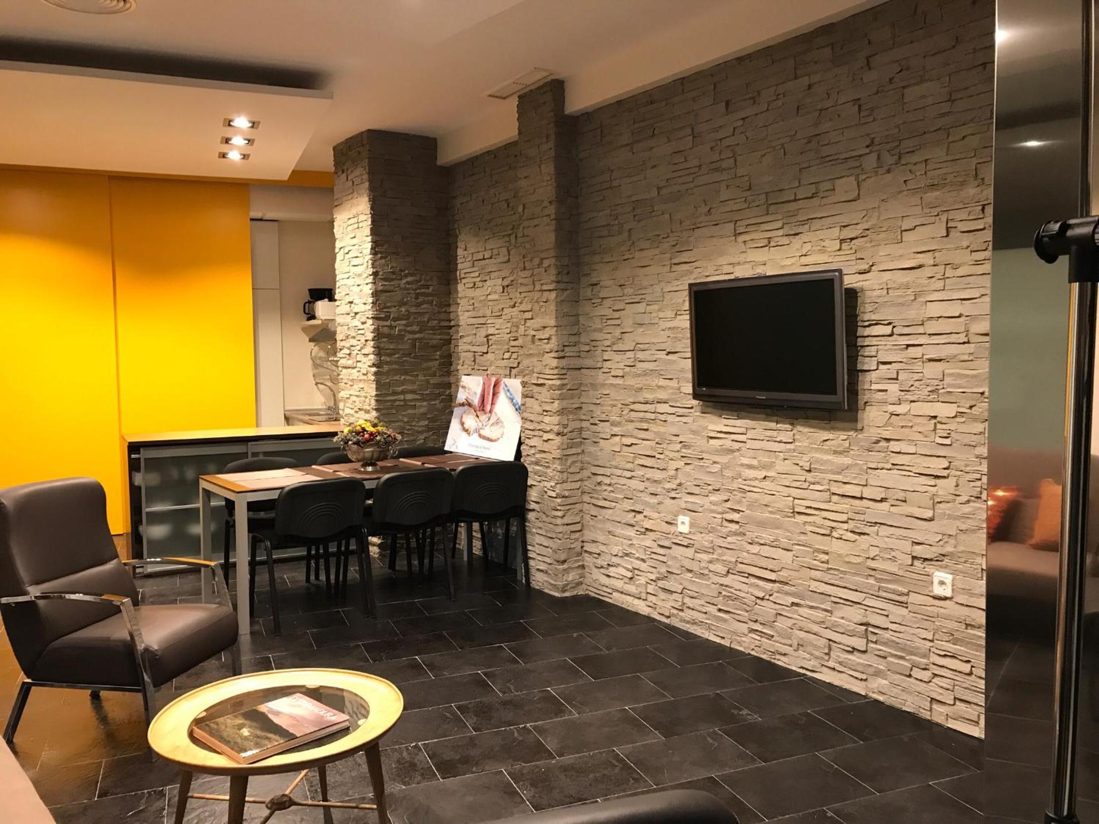 Apartment - Photo 17