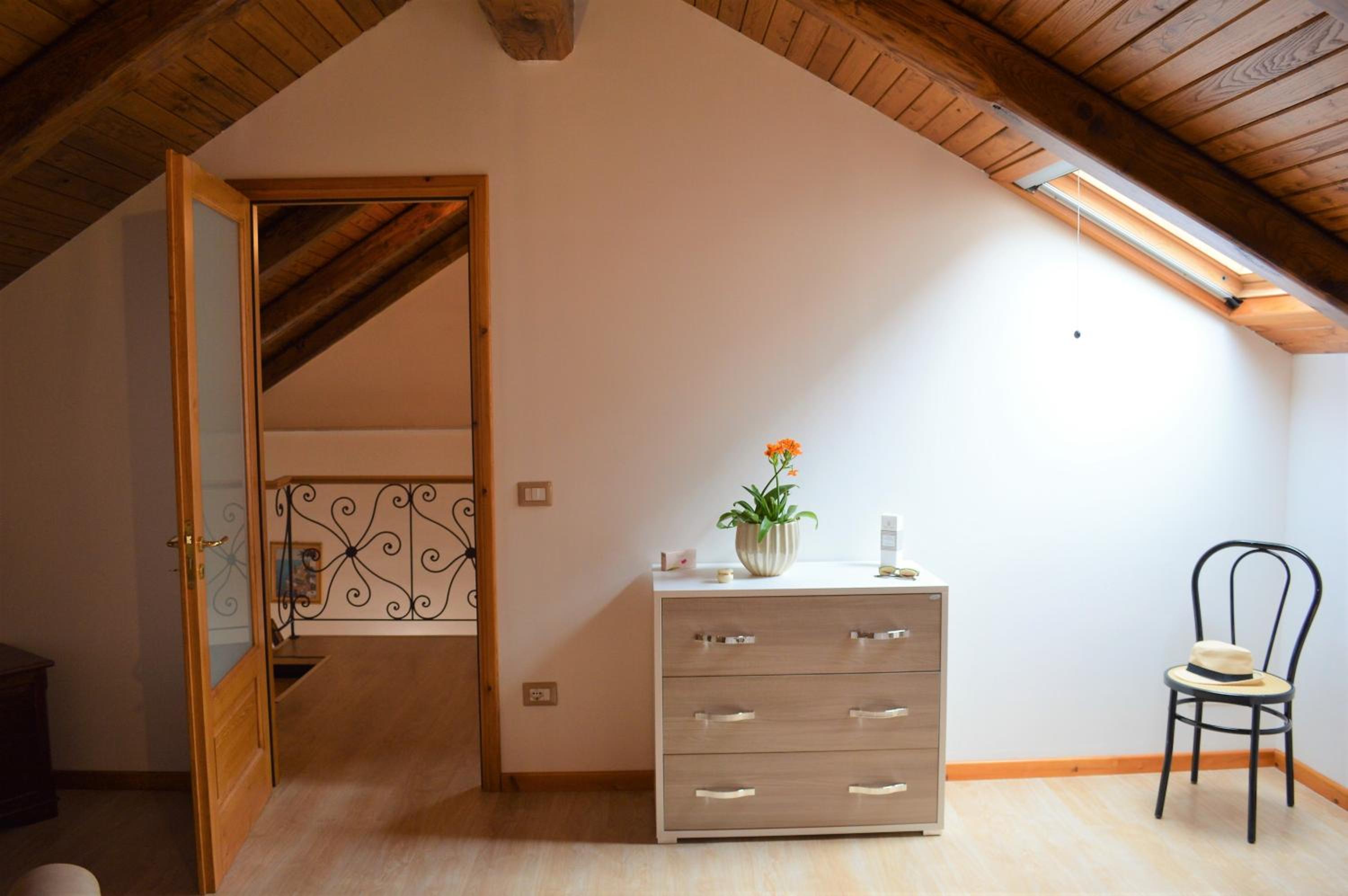 Two-Bedroom House photo 3
