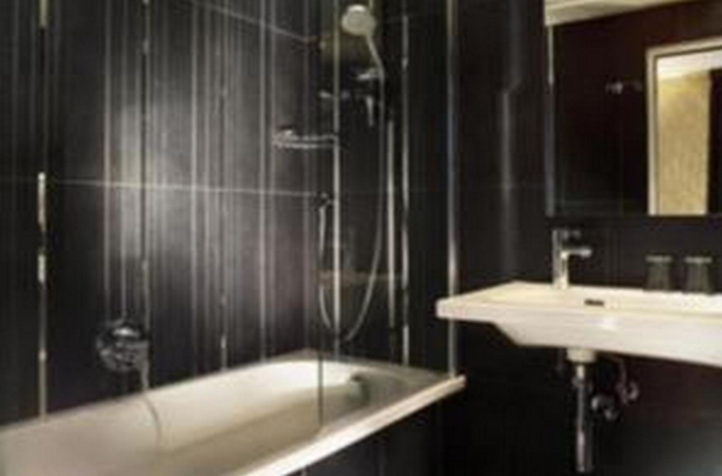 Superior Double or Twin Room photo 3