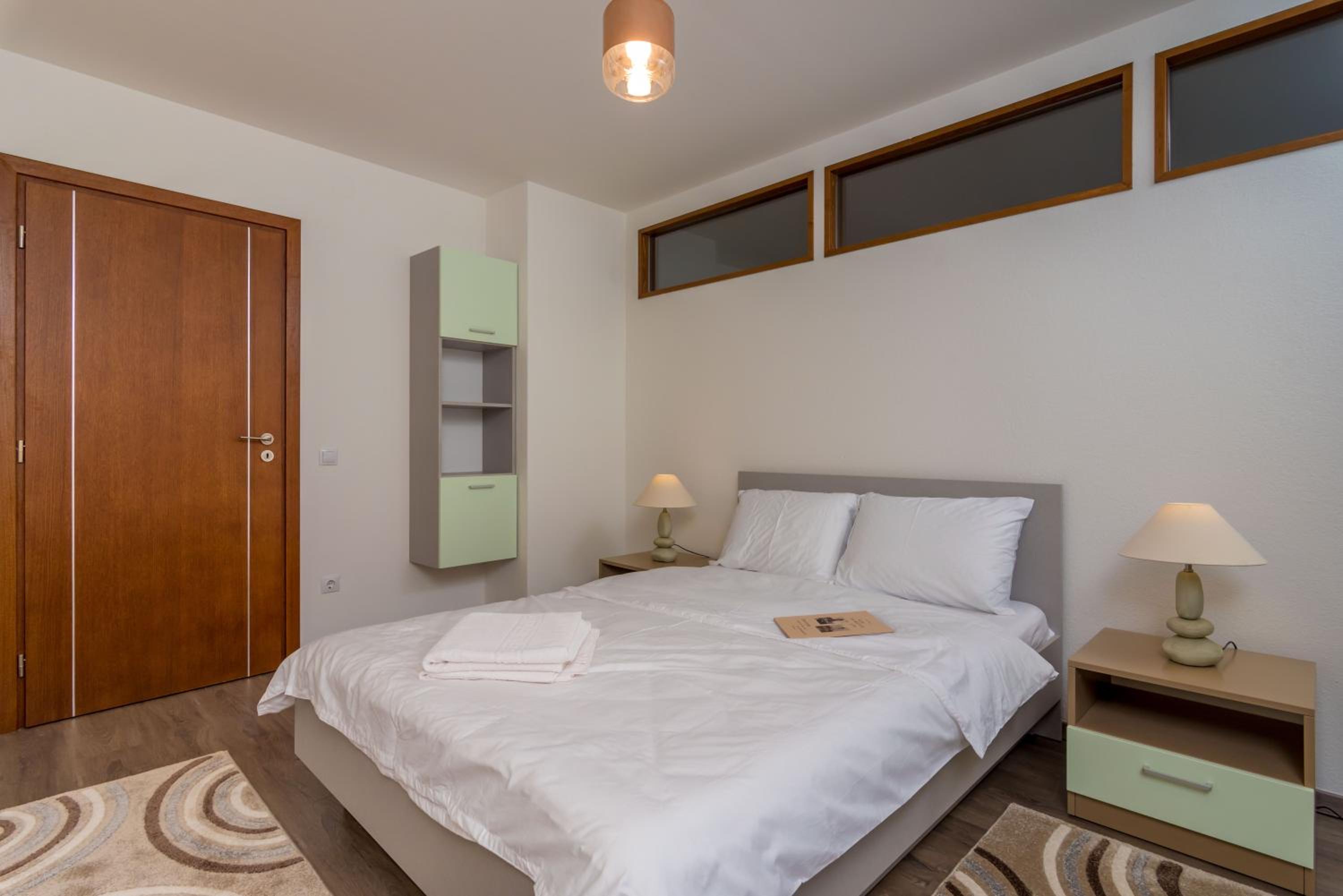 Deluxe Apartment