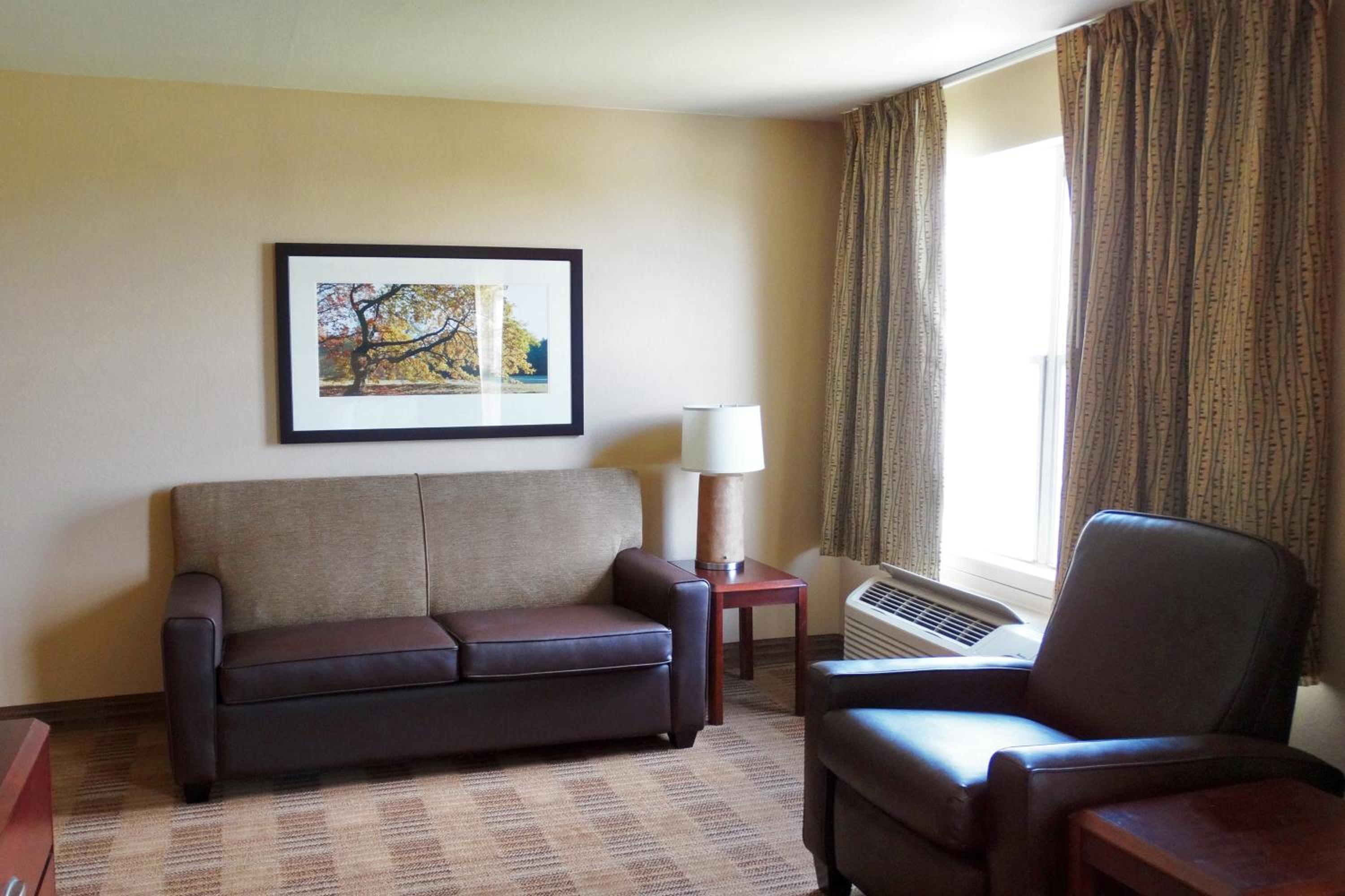 Deluxe Studio with 2 Double Beds - Non-Smoking - Photo 8
