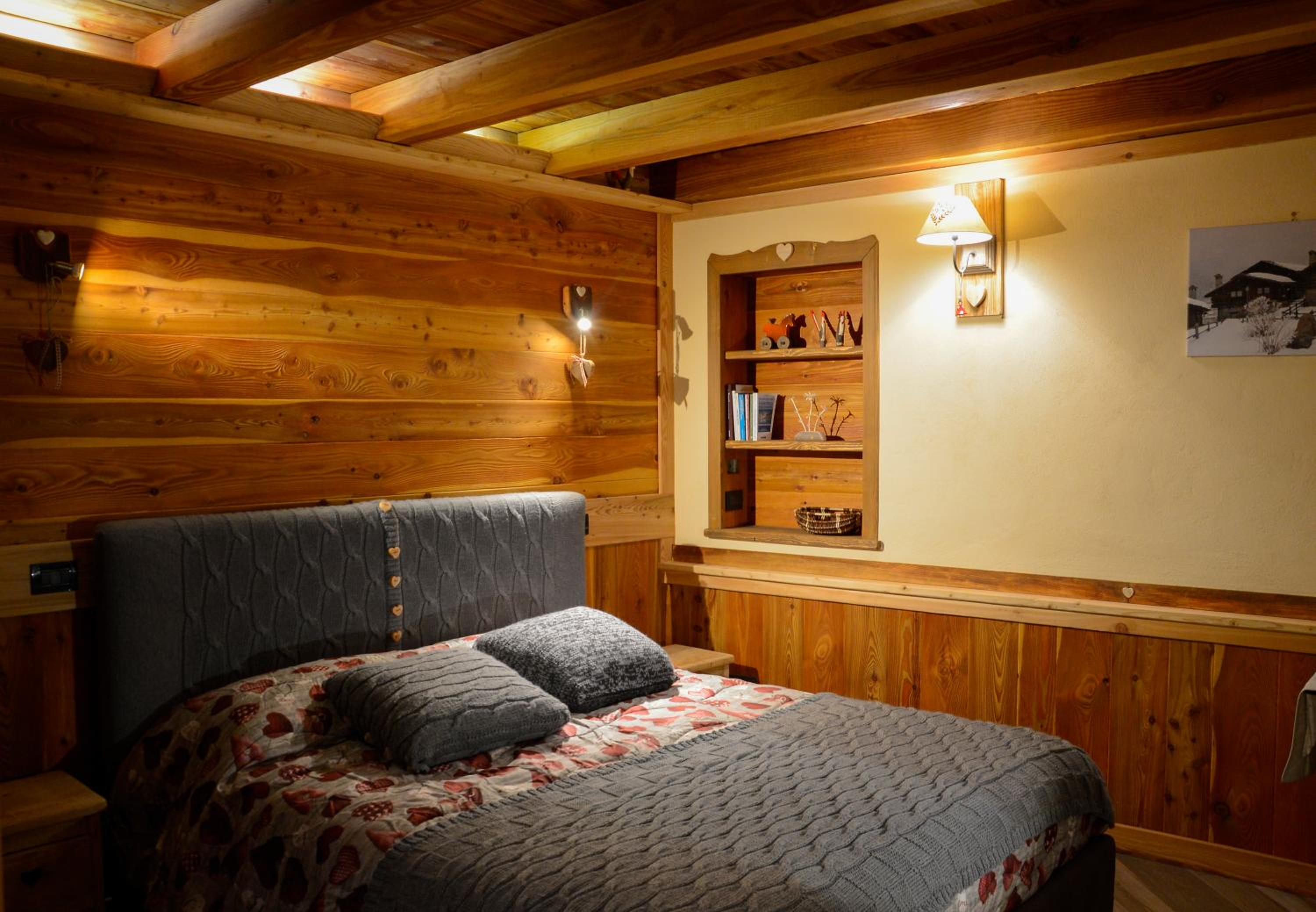 Deluxe Room - Photo 1