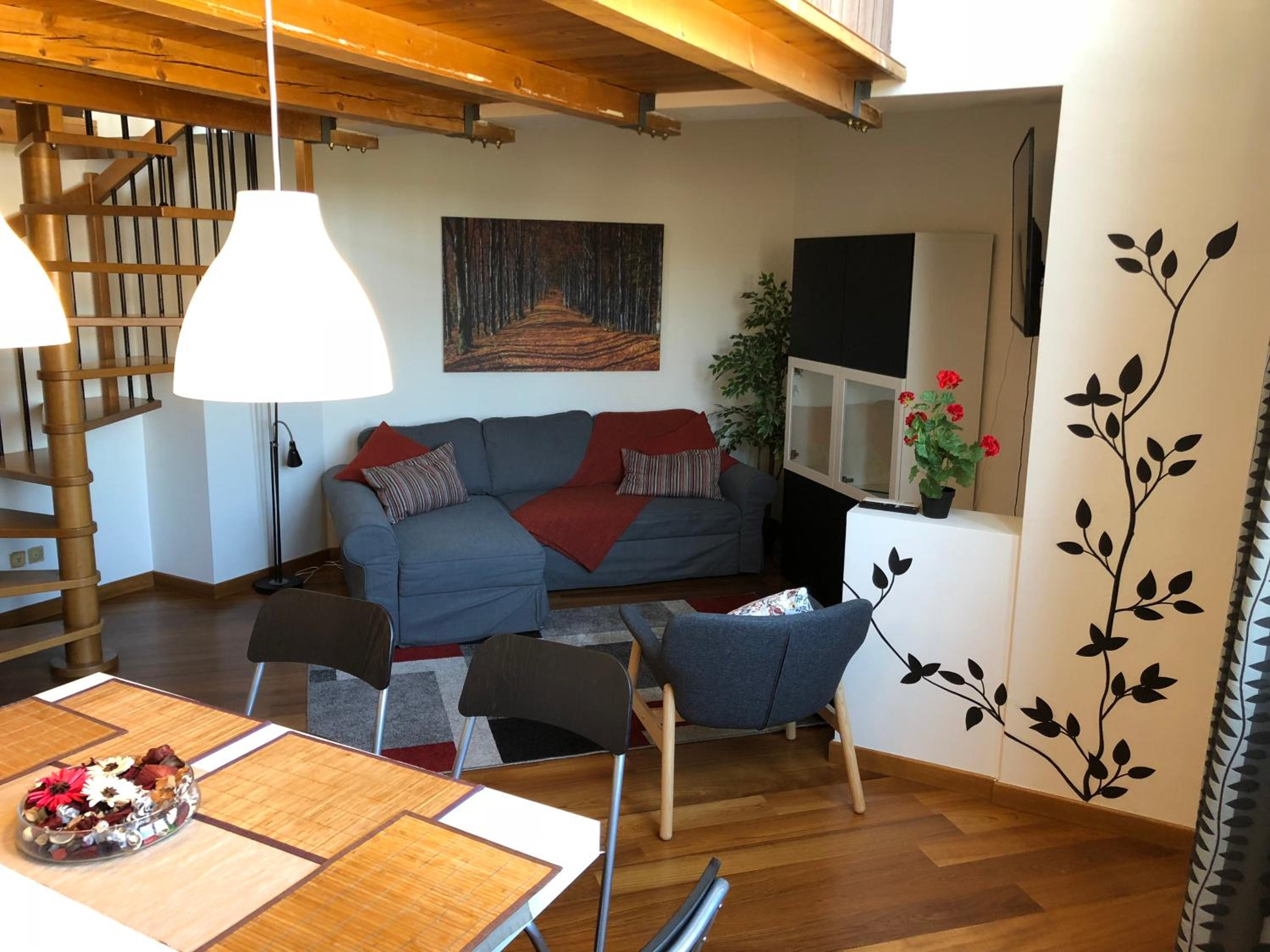 Maisonette photo 1