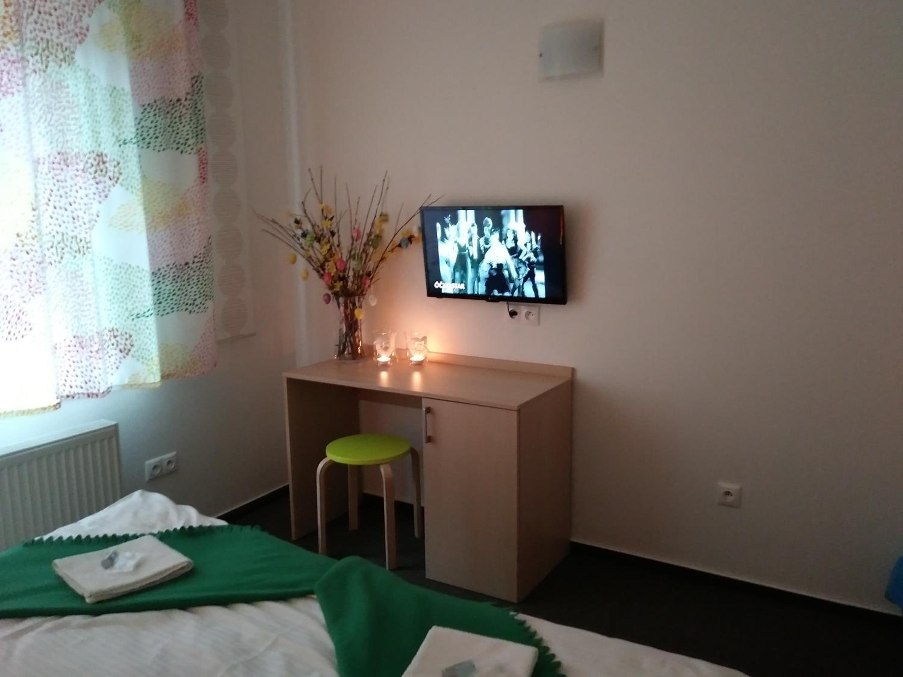 Double Room - Photo 4