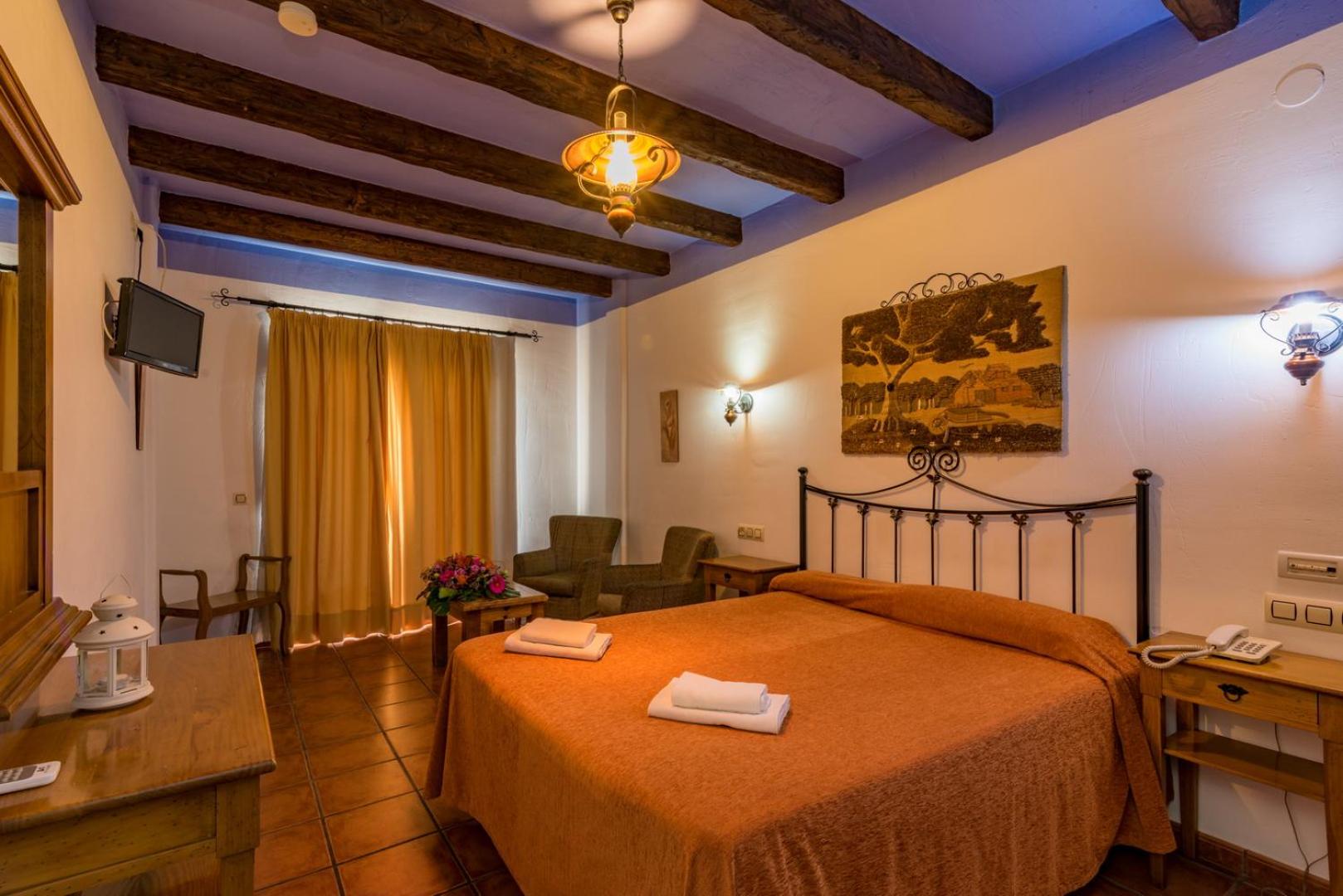 Habitación Doble con Balcón y Vista al Mar