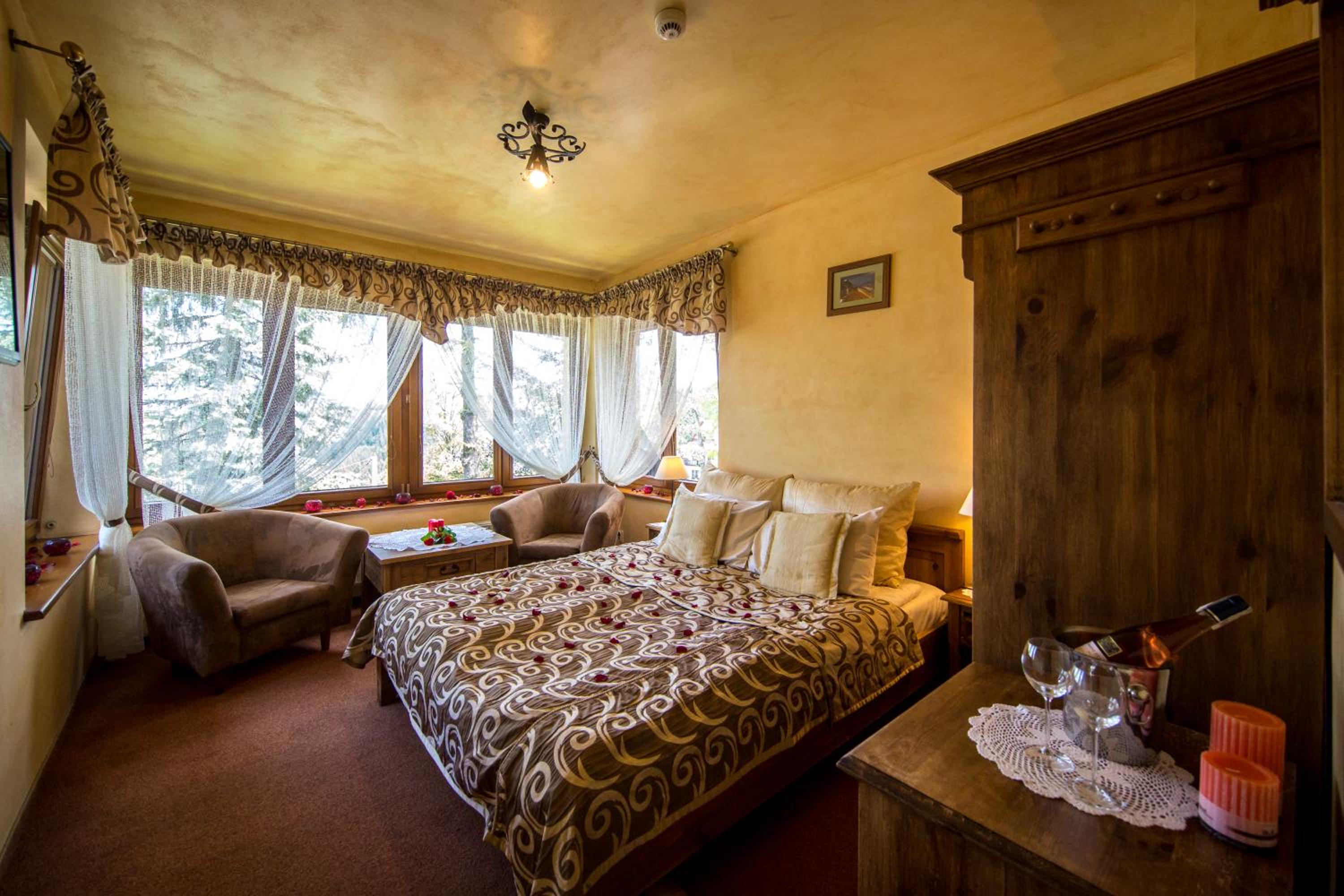 Deluxe Double Room - Photo 7