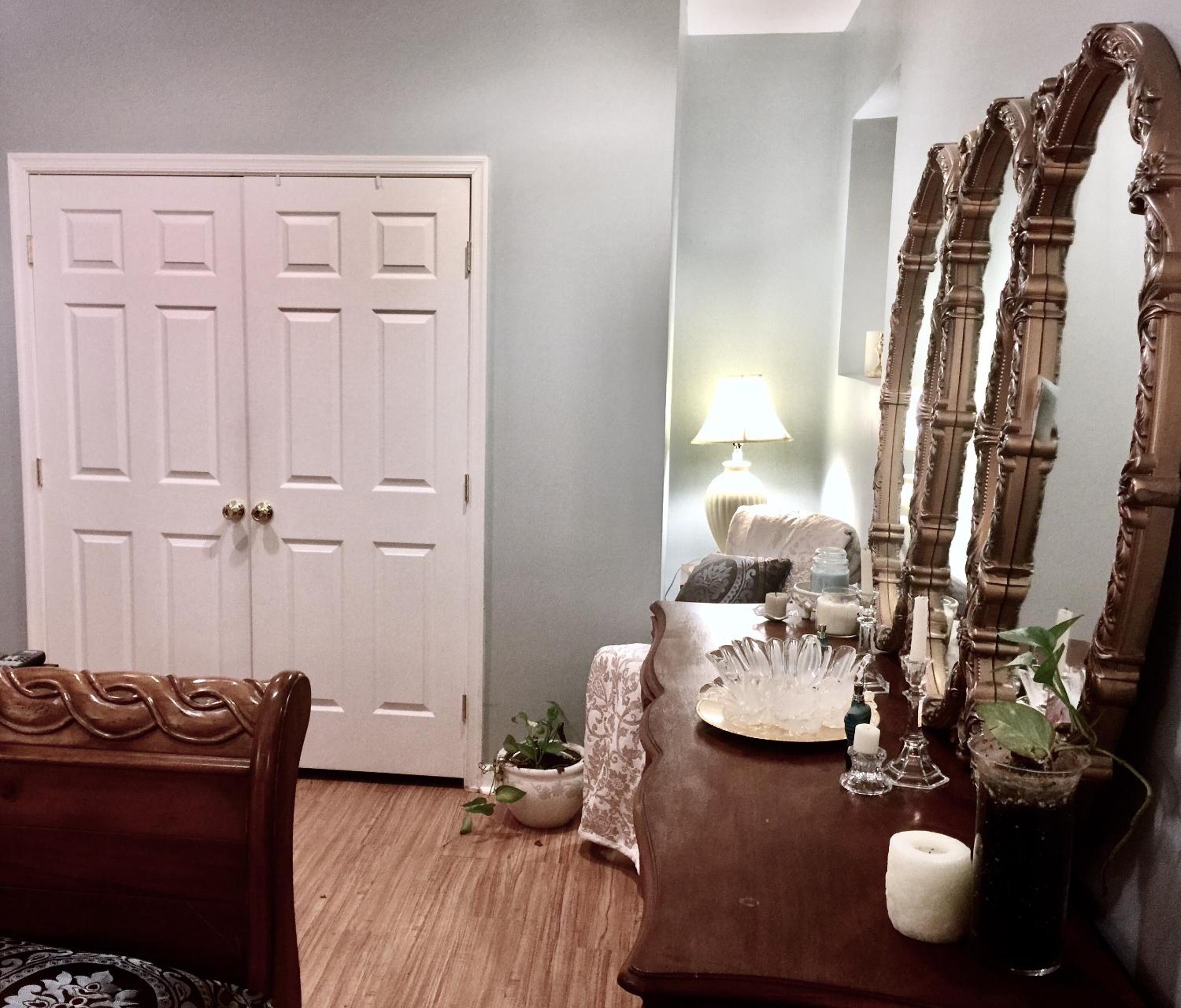 Deluxe Queen Suite - Photo 26