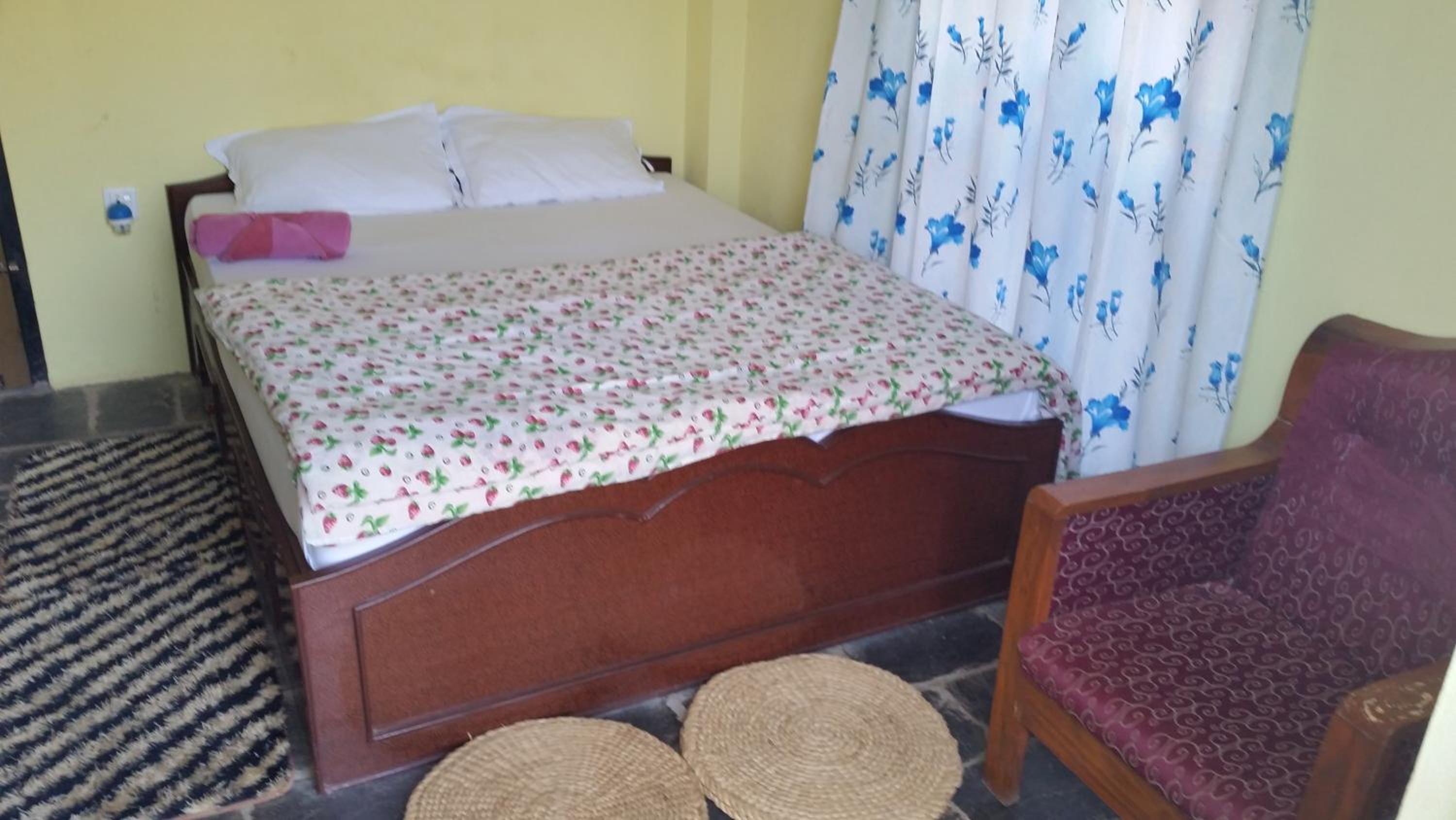 Double Room with Shared Bathroom photo 1
