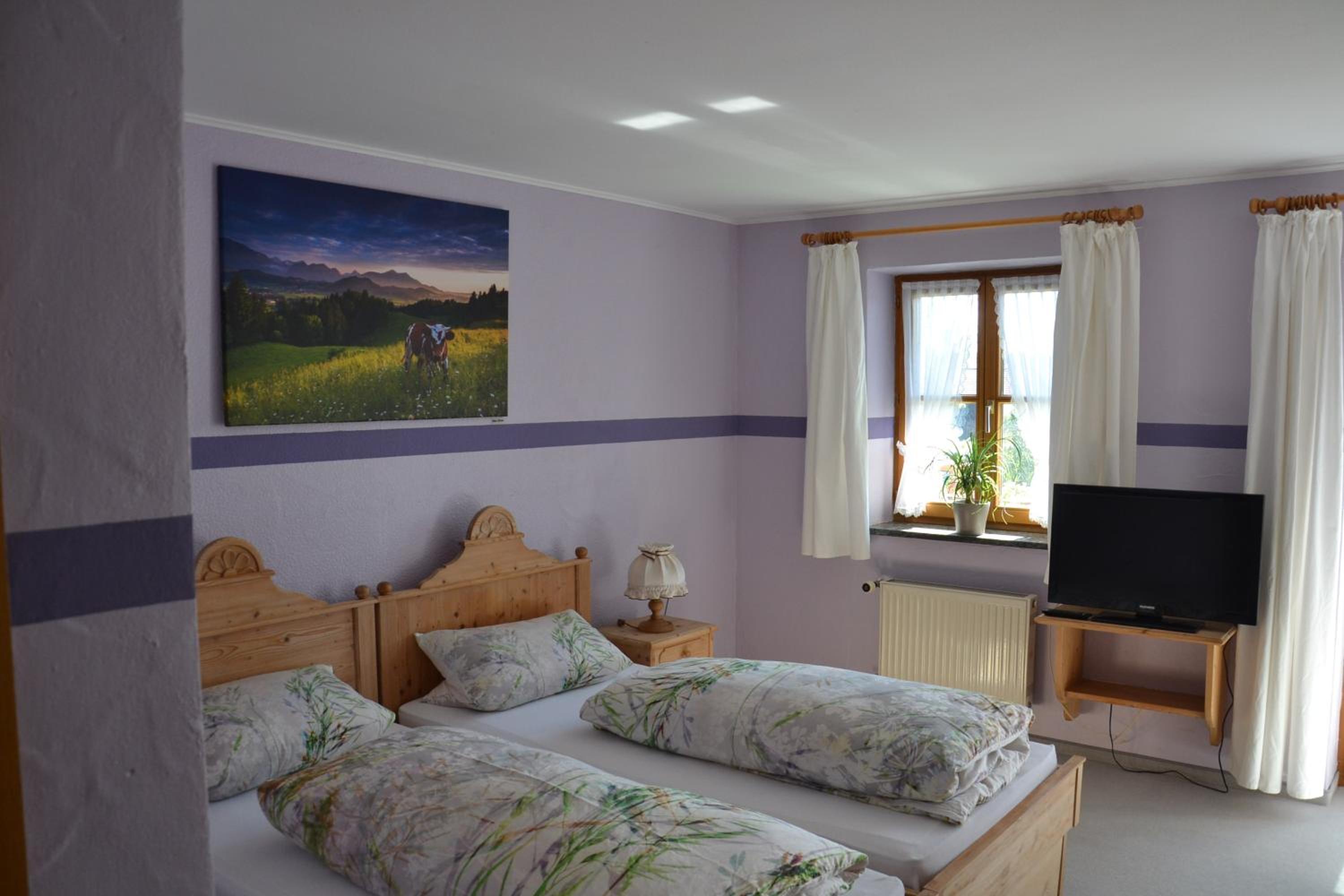 Double Room with Private Bathroom - Photo 4